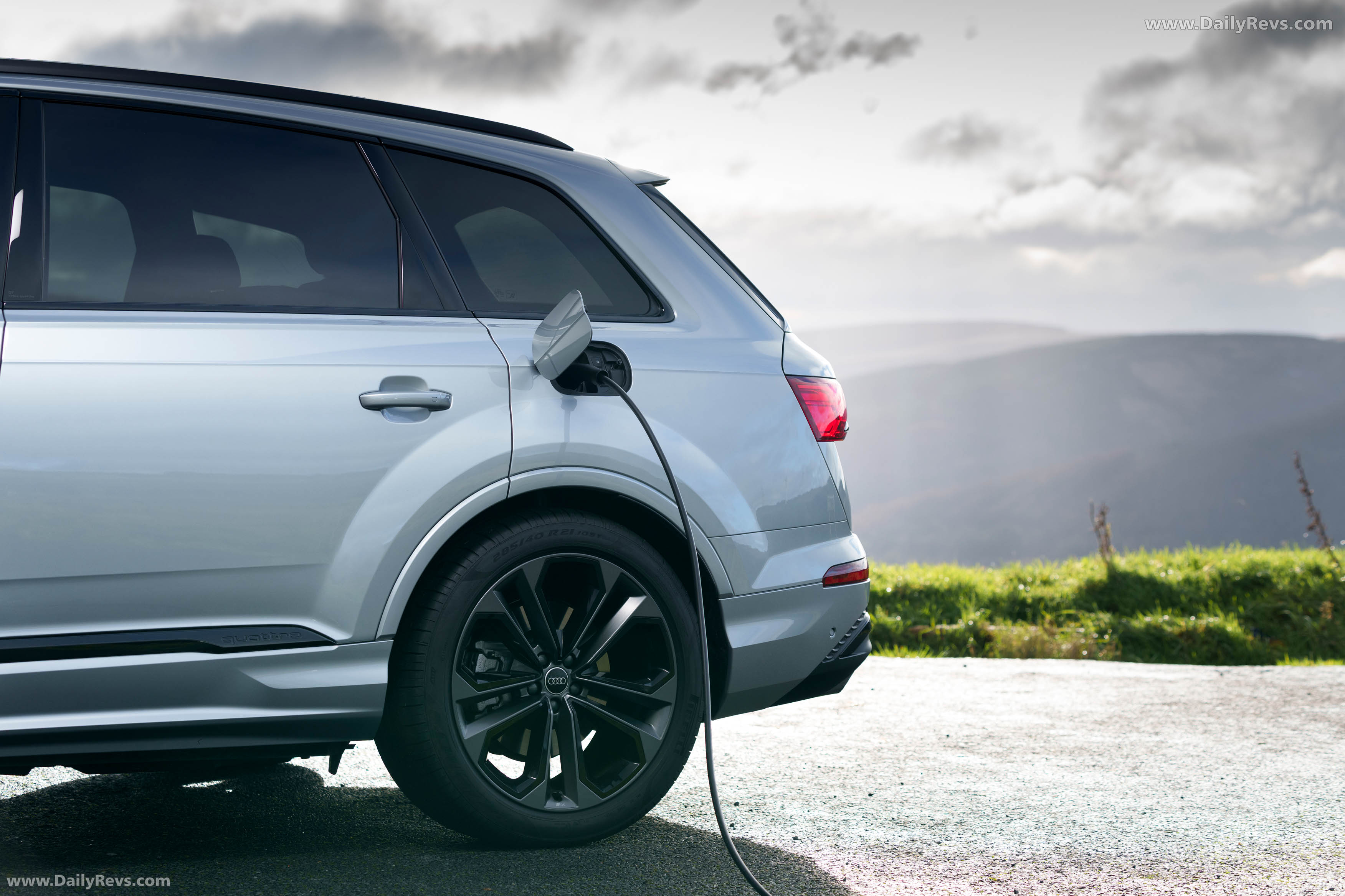 2025 Audi Q7 TFSI e 4M UK Version Exterior