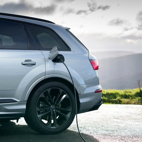 2025 Audi Q7 TFSI e 4M UK Version Exterior