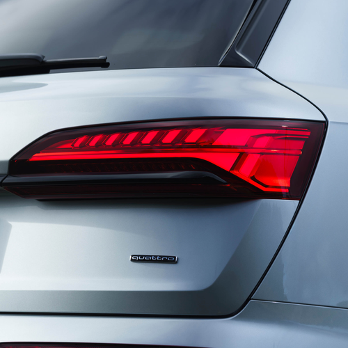 2025 Audi Q7 TFSI e 4M UK Version Exterior