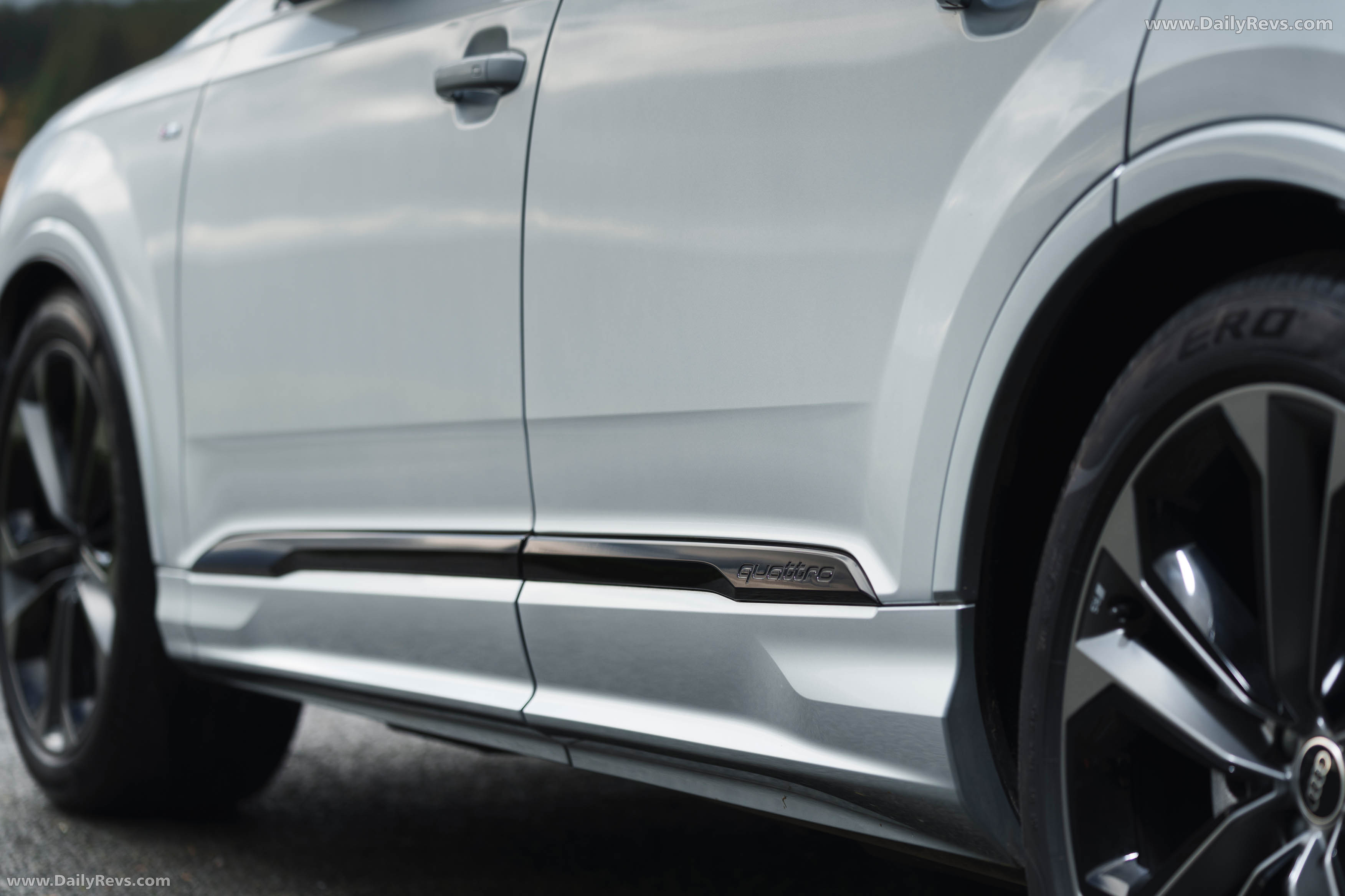 2025 Audi Q7 TFSI e 4M UK Version Exterior