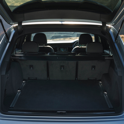 2025 Audi Q7 TFSI e 4M UK Version Interior