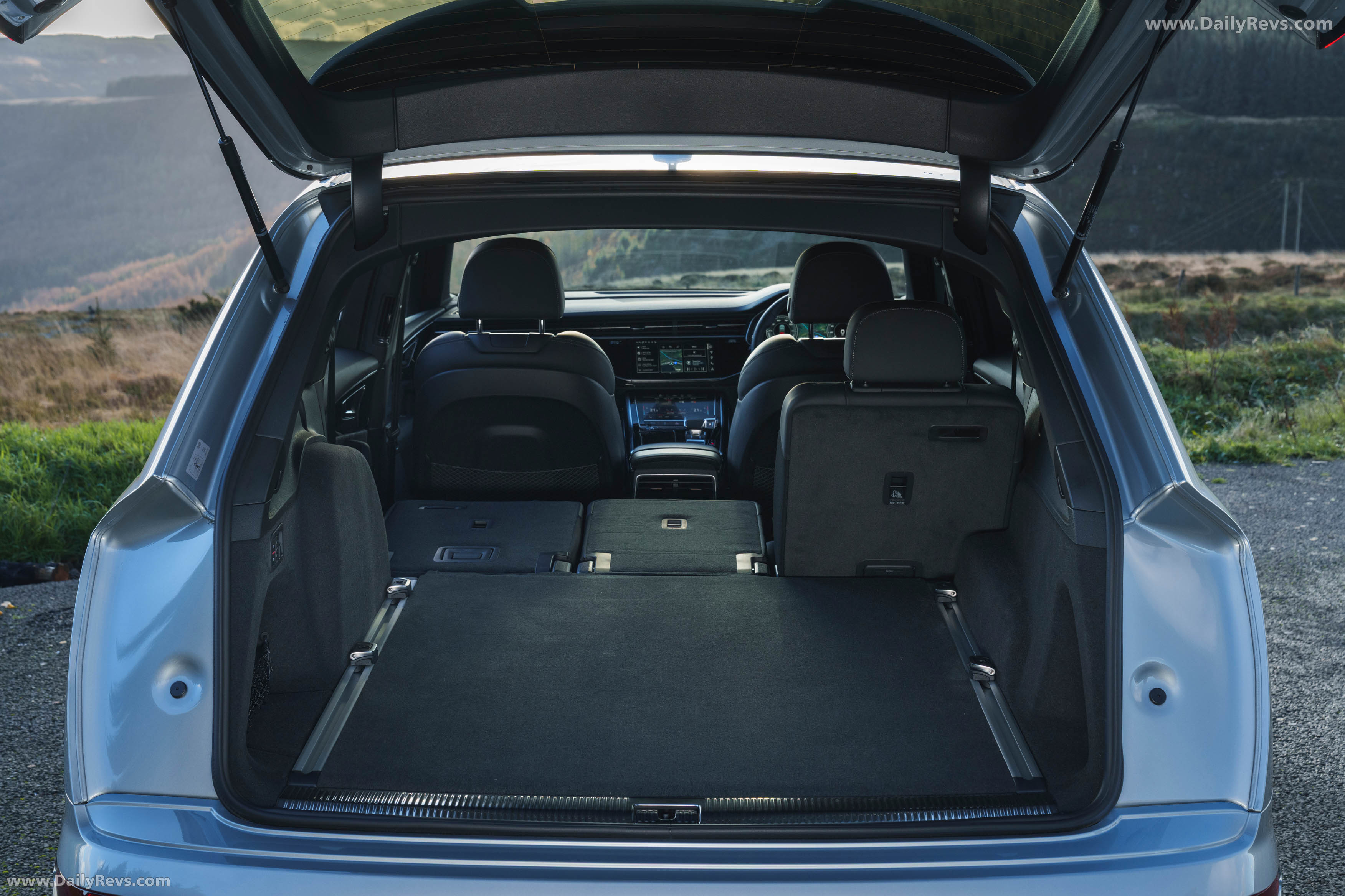 2025 Audi Q7 TFSI e 4M UK Version Interior