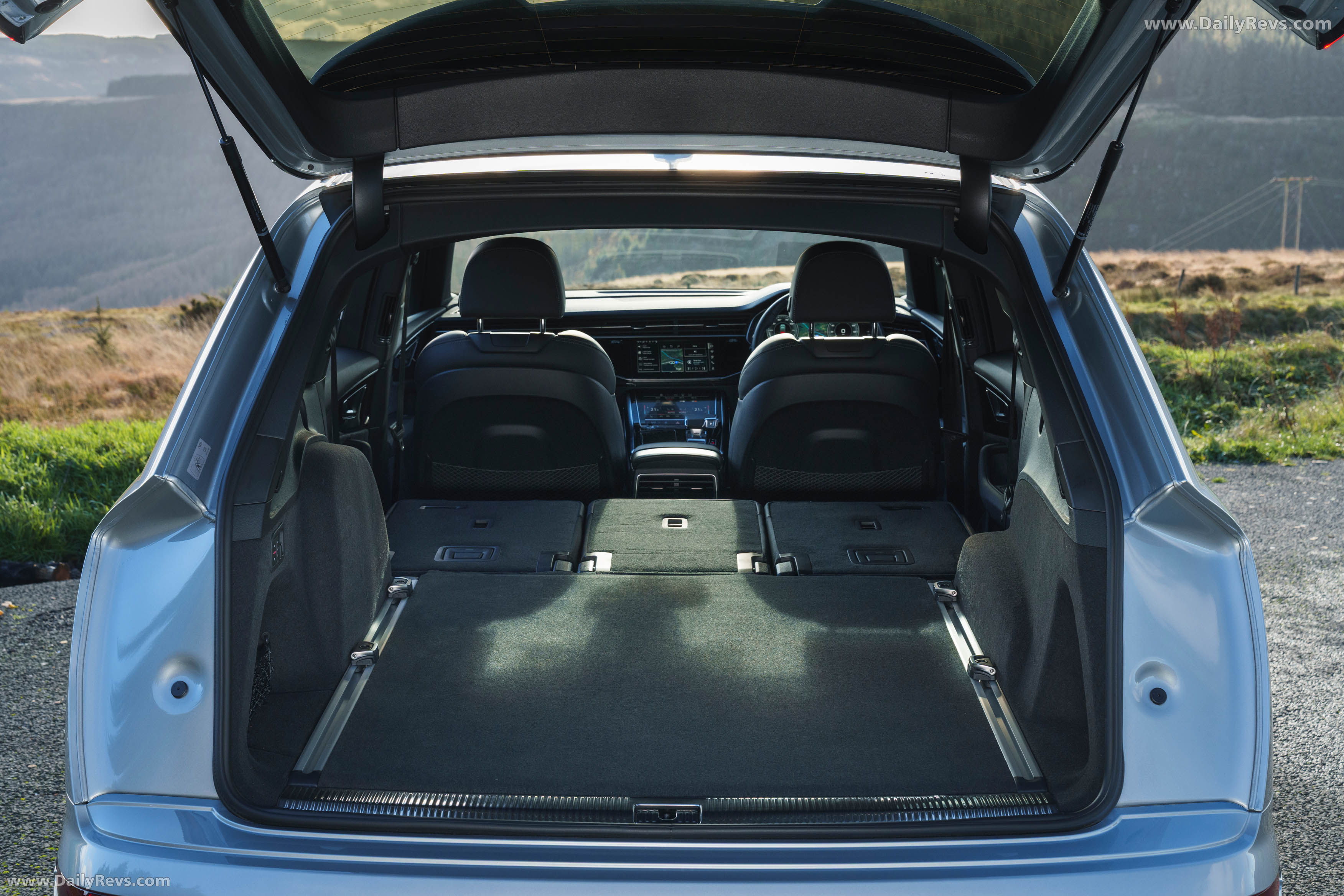 2025 Audi Q7 TFSI e 4M UK Version Interior