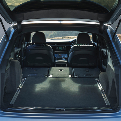 2025 Audi Q7 TFSI e 4M UK Version Interior