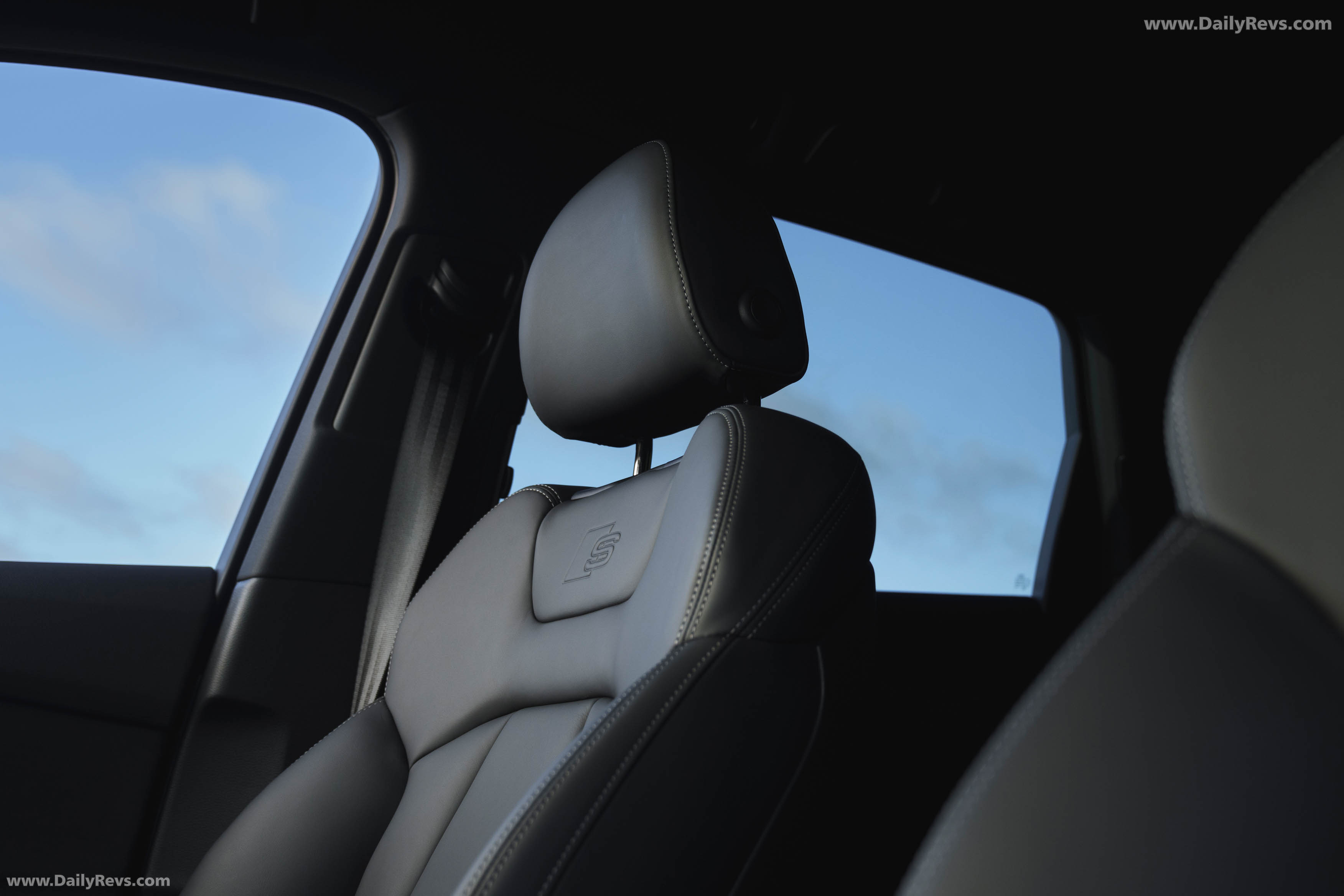 2025 Audi Q7 TFSI e 4M UK Version Interior