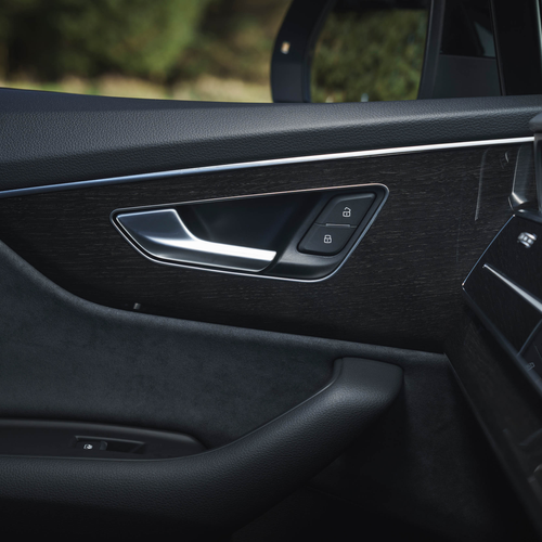 2025 Audi Q7 TFSI e 4M UK Version Interior