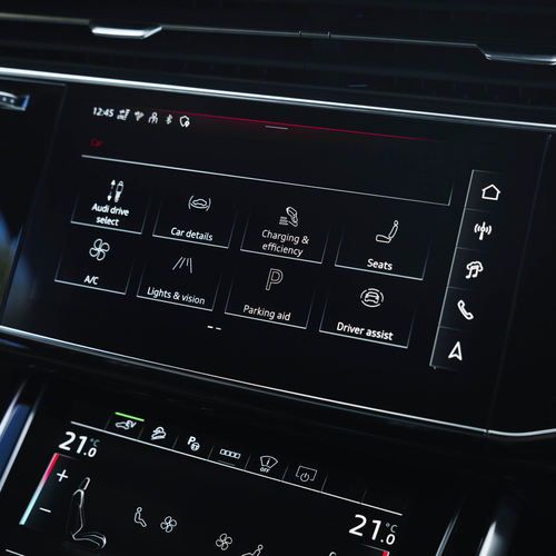 2025 Audi Q7 TFSI e 4M UK Version Interior