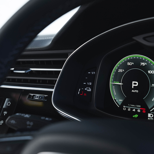 2025 Audi Q7 TFSI e 4M UK Version Interior