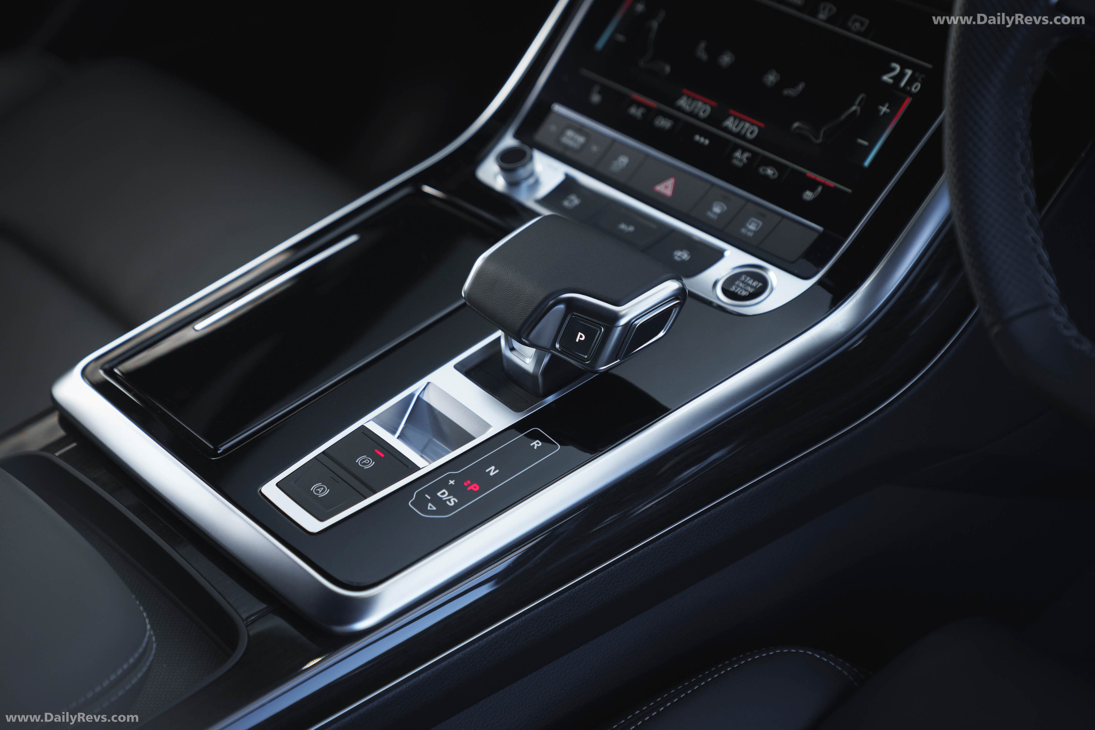 2025 Audi Q7 TFSI e 4M UK Version Interior