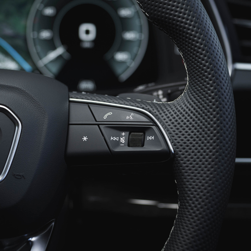 2025 Audi Q7 TFSI e 4M UK Version Interior