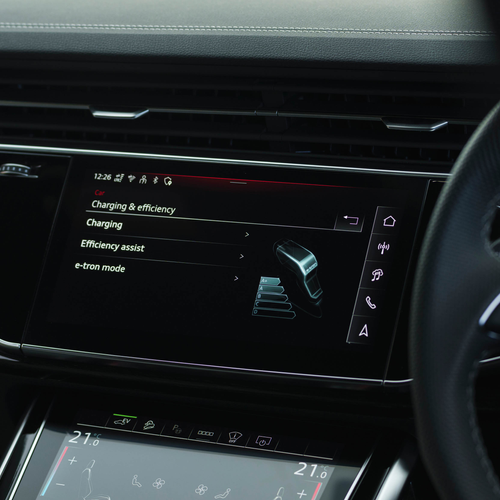 2025 Audi Q7 TFSI e 4M UK Version Interior