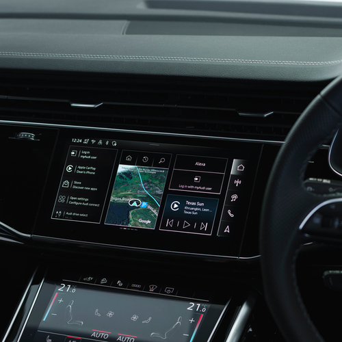2025 Audi Q7 TFSI e 4M UK Version Interior
