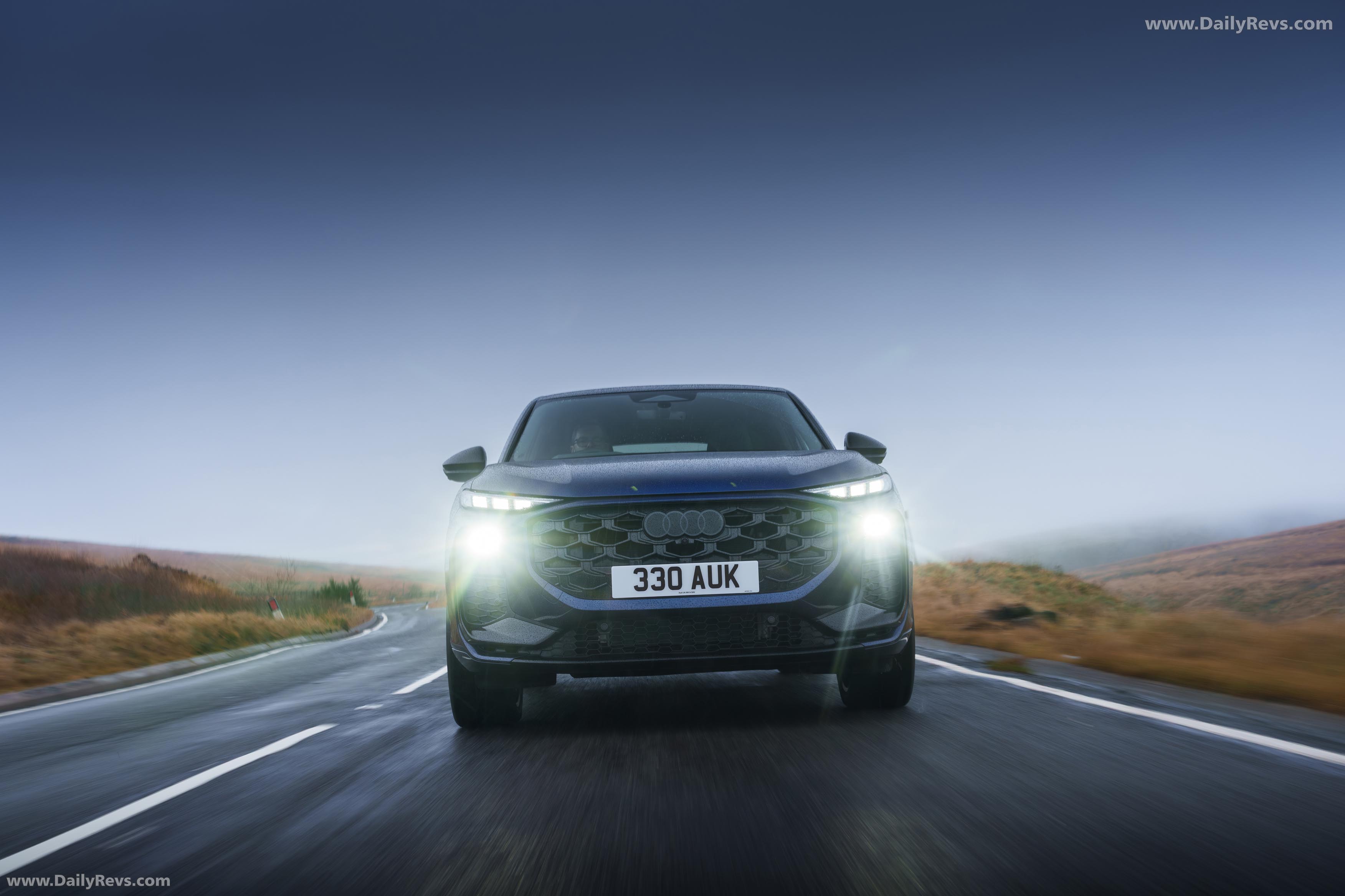2025 Audi Q3 Sportback e-hybrid F3 UK Version Front View