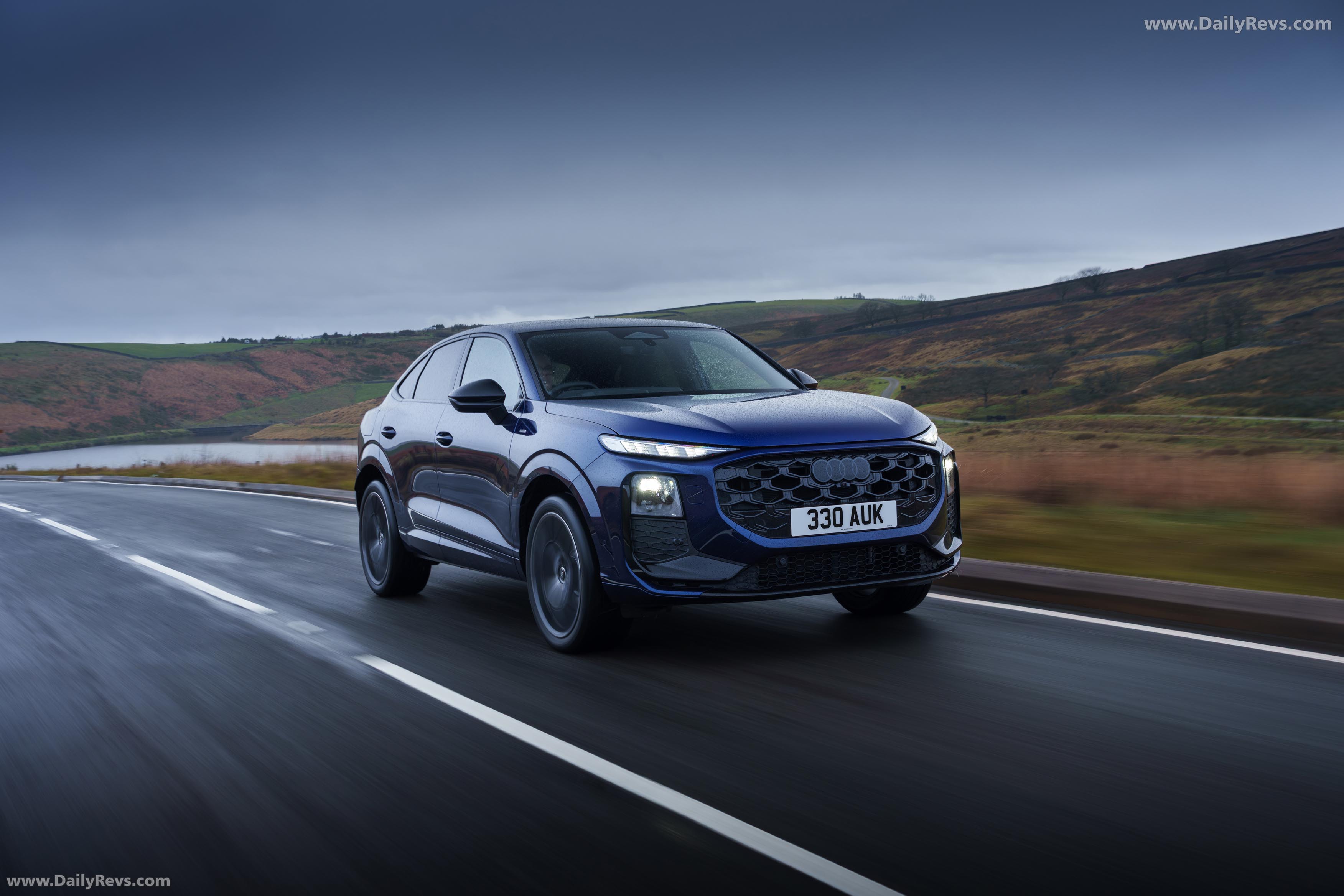 2025 Audi Q3 Sportback e-hybrid F3 UK Version Front View