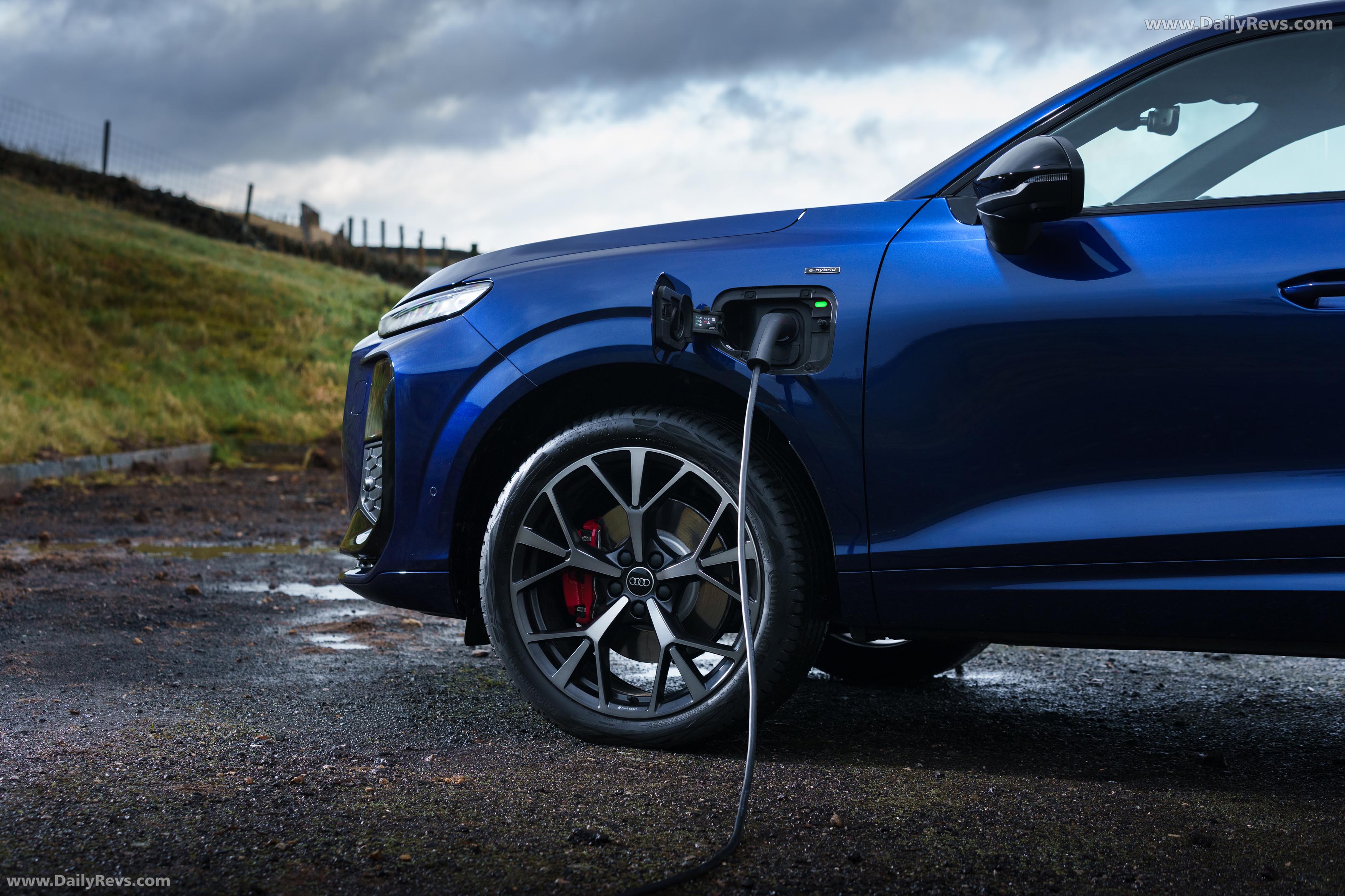 2025 Audi Q3 Sportback e-hybrid F3 UK Version Exterior