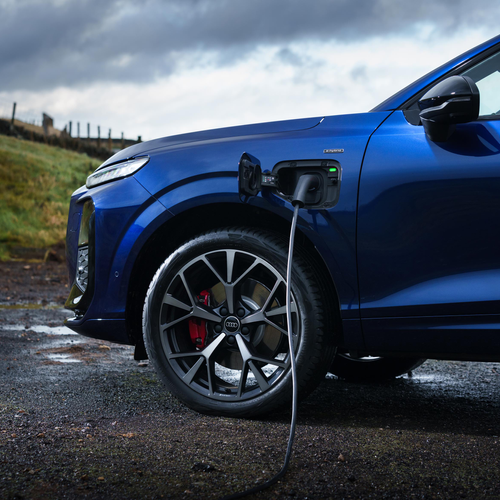 2025 Audi Q3 Sportback e-hybrid F3 UK Version Exterior