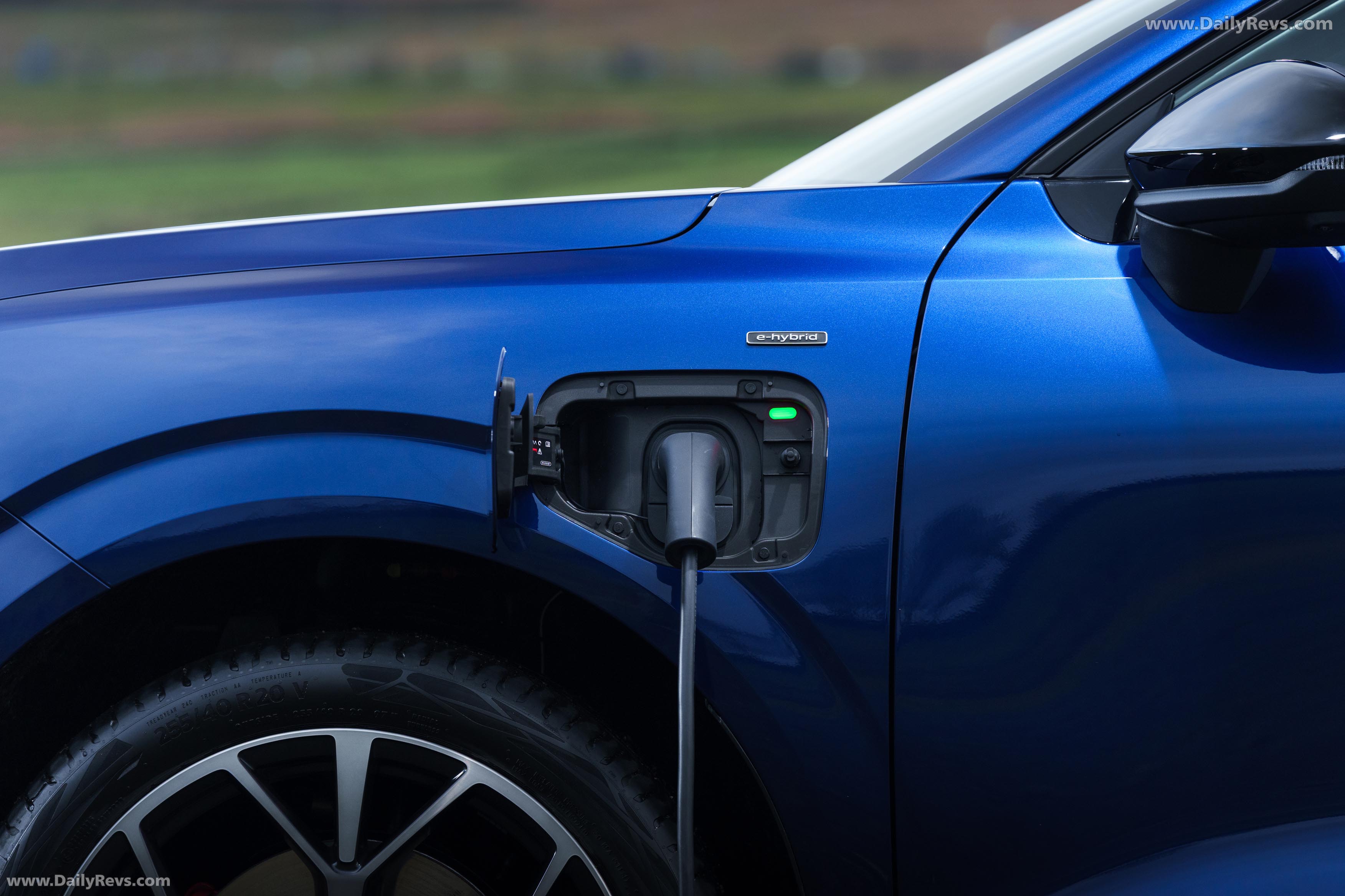 2025 Audi Q3 Sportback e-hybrid F3 UK Version Exterior