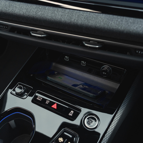 2025 Audi A5 Sedan e-hybrid Quattro B10 UK Version Interior