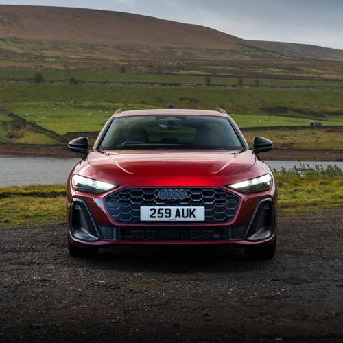 Image of A5 Avant e-hybrid Quattro B10 UK Version