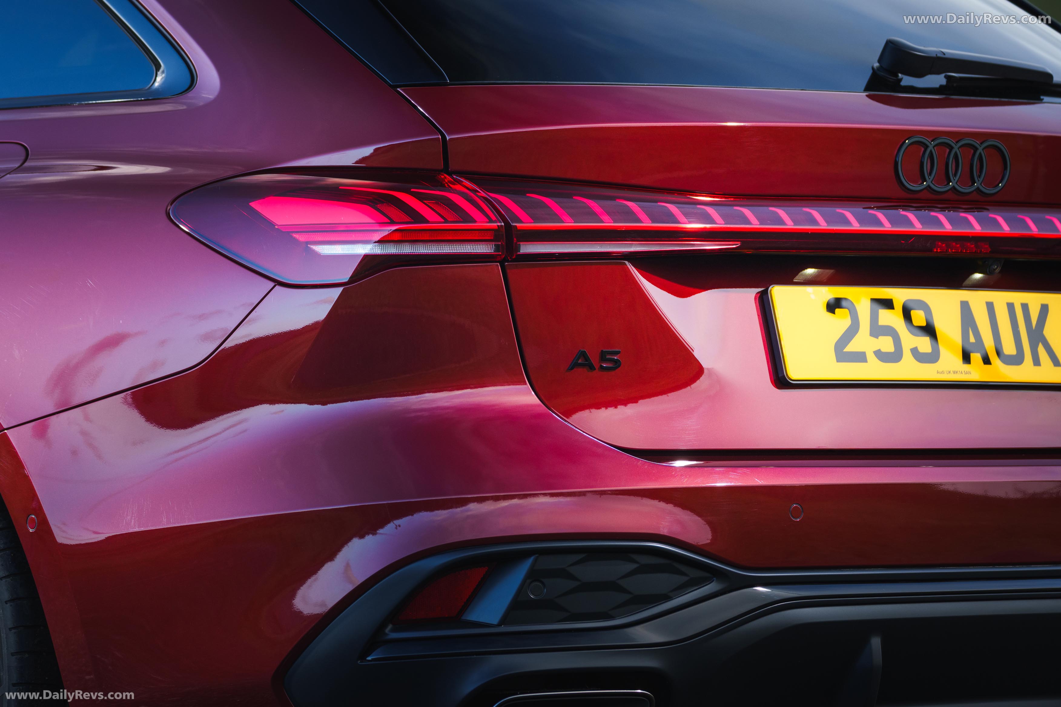 2025 Audi A5 Avant e-hybrid Quattro B10 UK Version Exterior