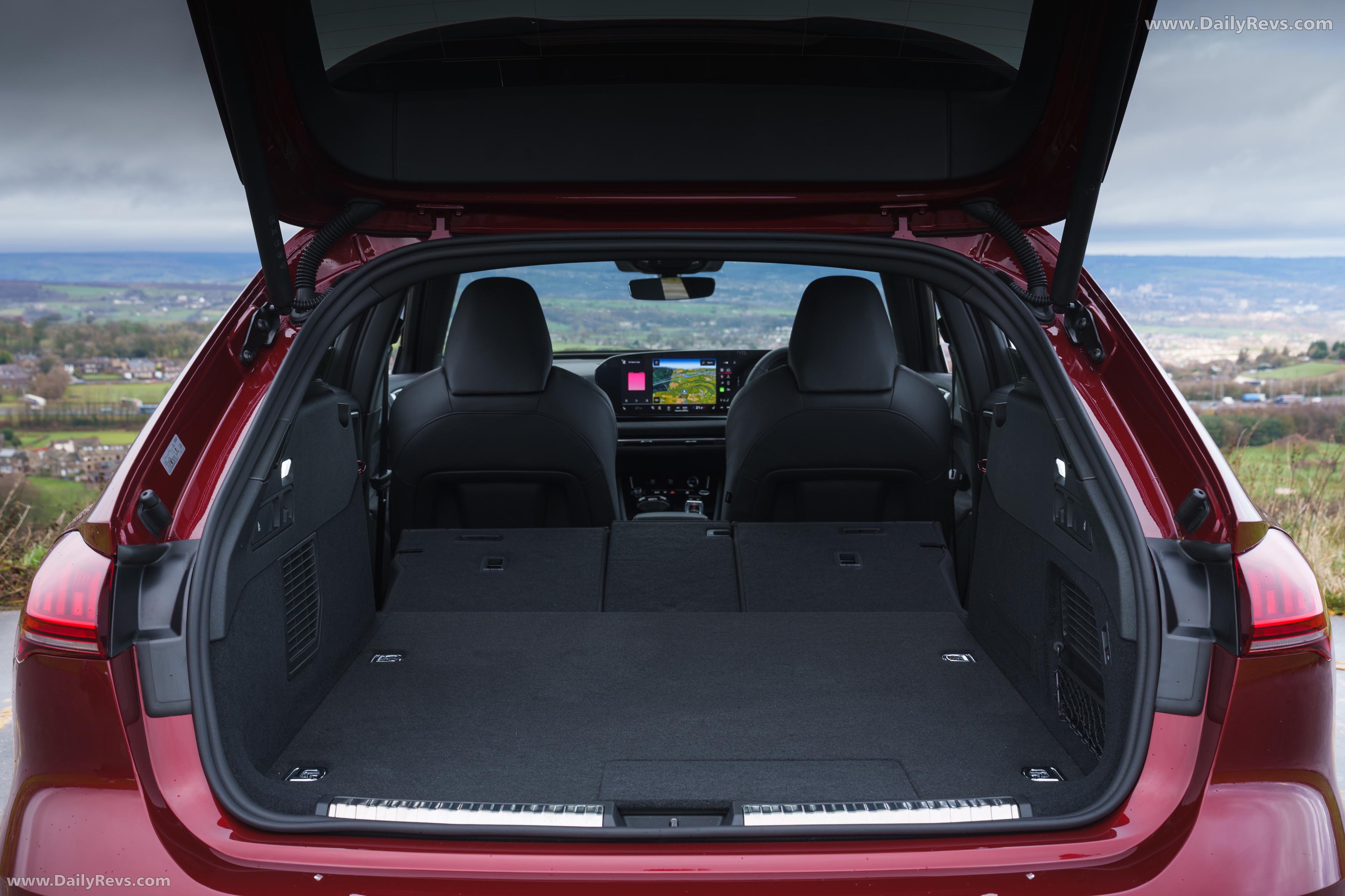 2025 Audi A5 Avant e-hybrid Quattro B10 UK Version Interior