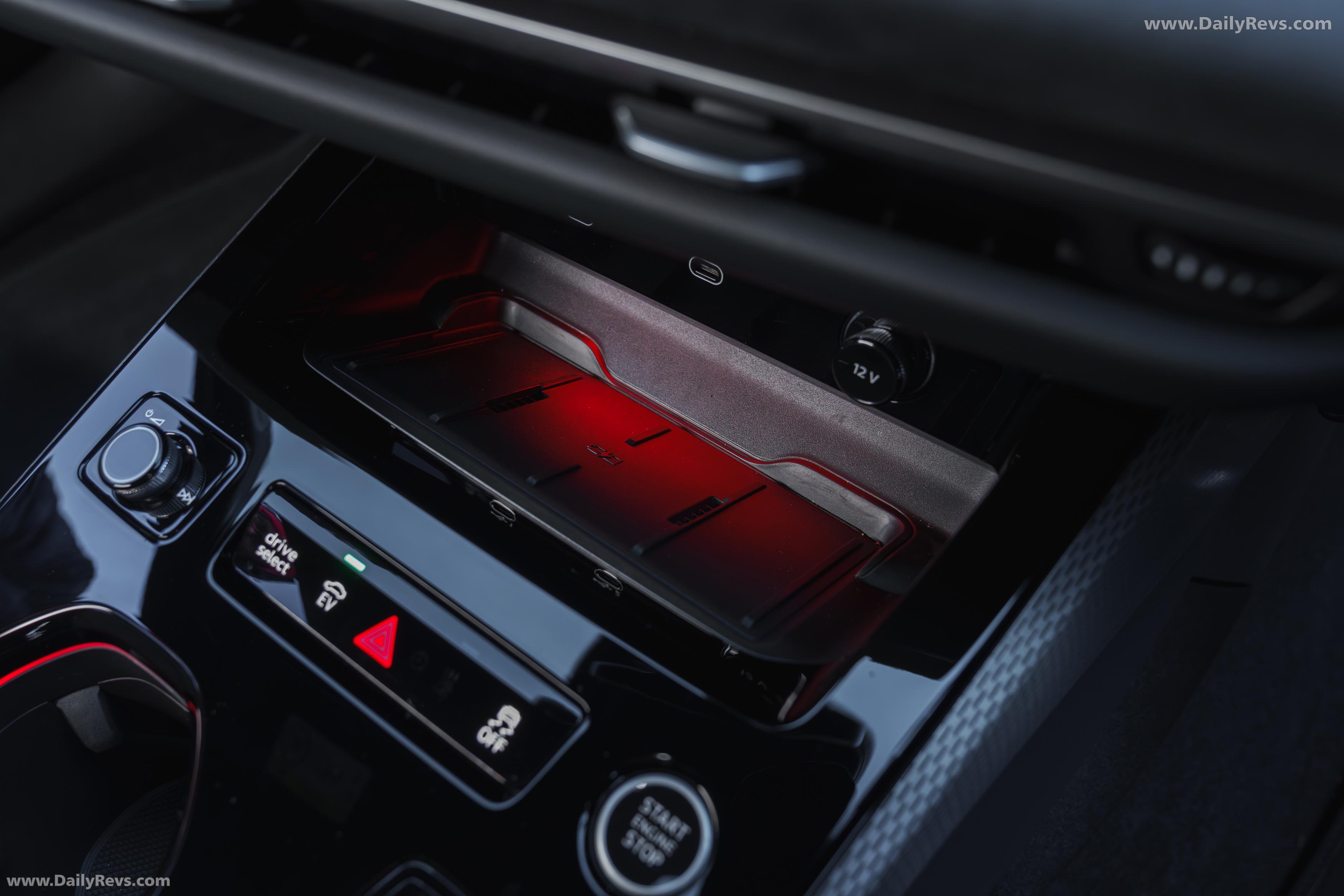 2025 Audi A5 Avant e-hybrid Quattro B10 UK Version Interior