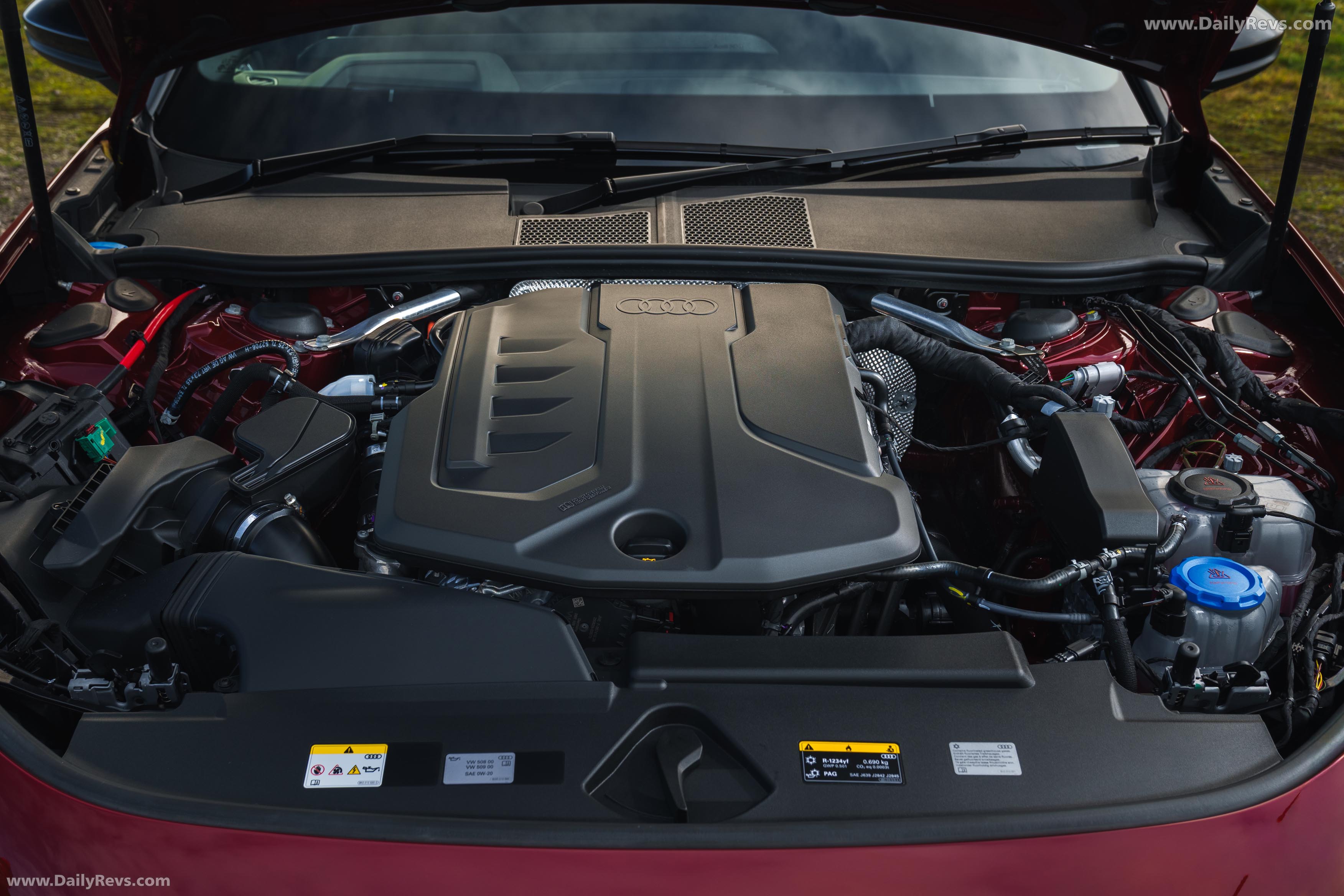 2025 Audi A5 Avant e-hybrid Quattro B10 UK Version Engine