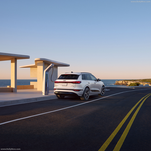 2027 Audi Q6 e-tron AU516 US Version Rear View