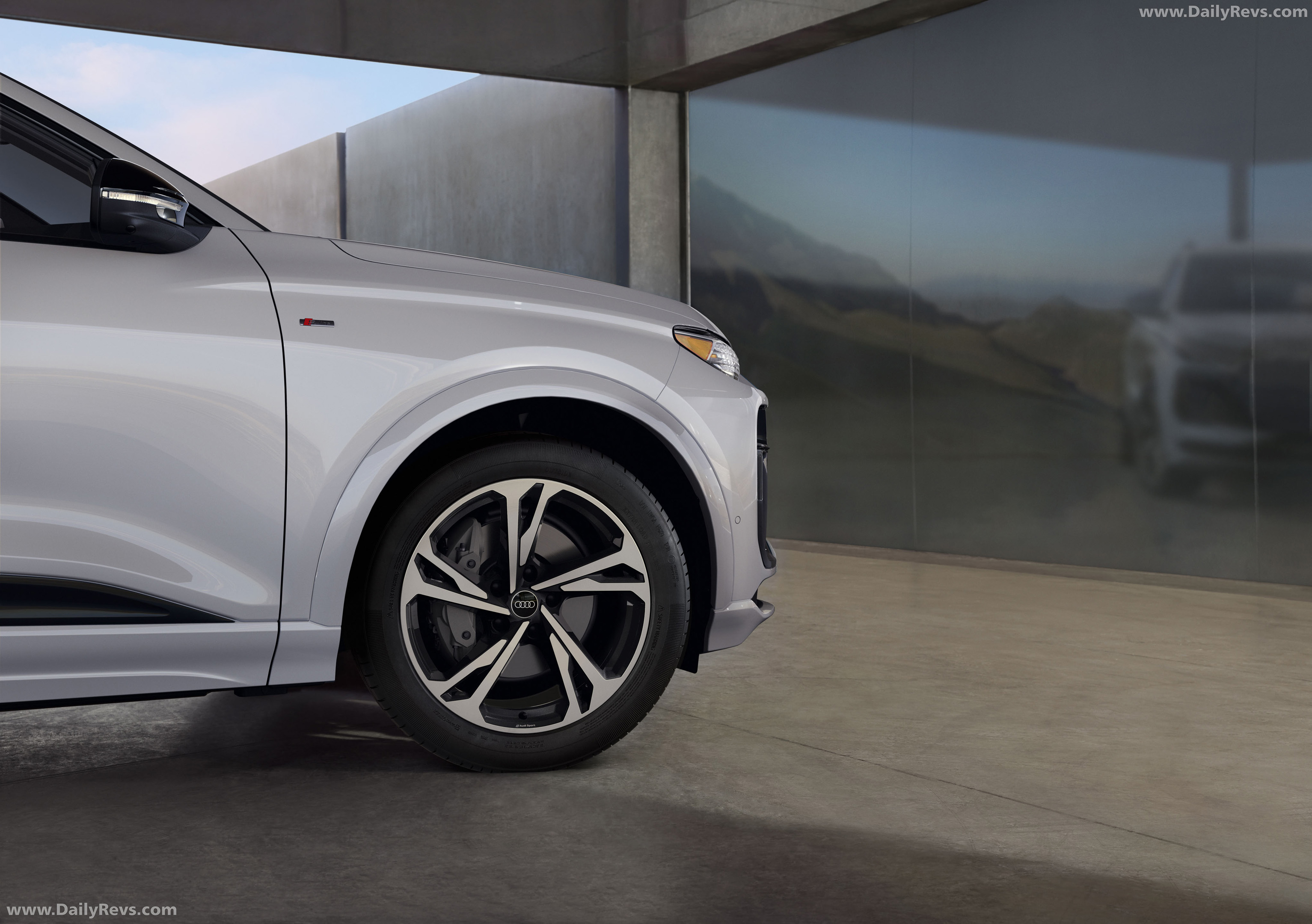 2027 Audi Q6 e-tron AU516 US Version Exterior