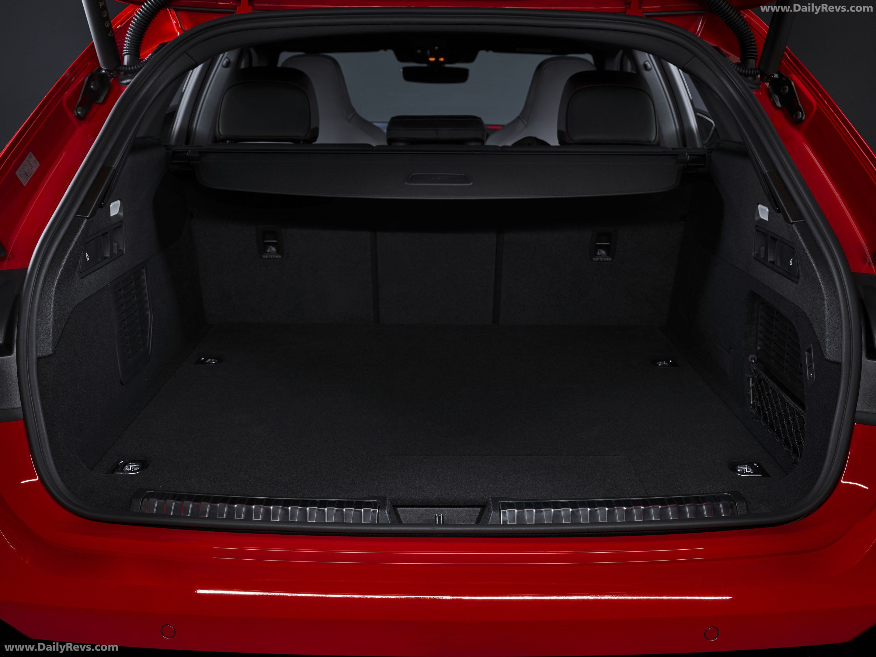 2027 Audi RS 5 Avant B10 Interior