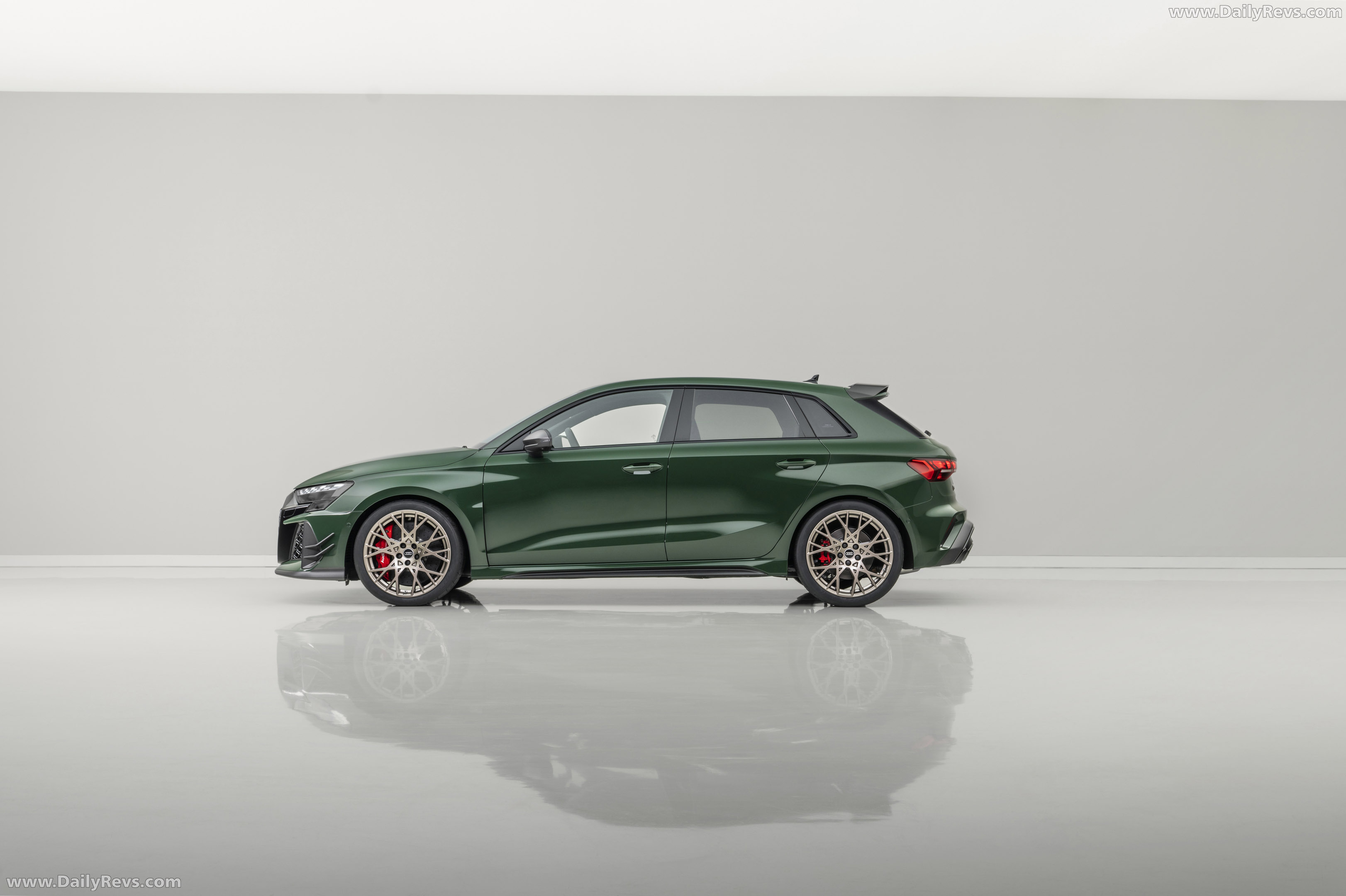 2027 Audi RS 3 Sportback Competition Limited 8Y Side View