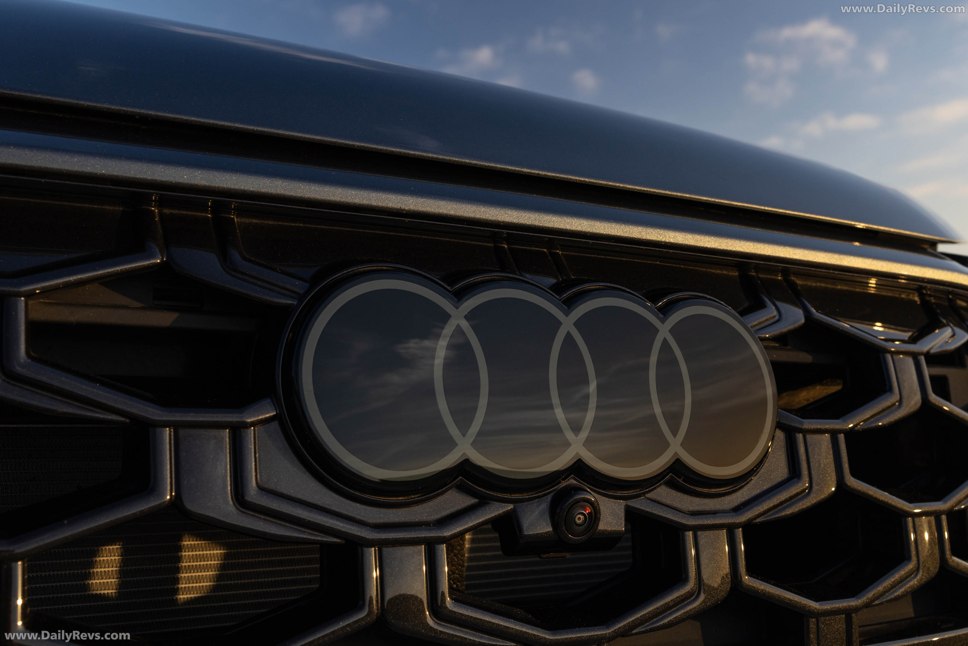 2026 Audi Q3 S-Line F3 US Version Exterior