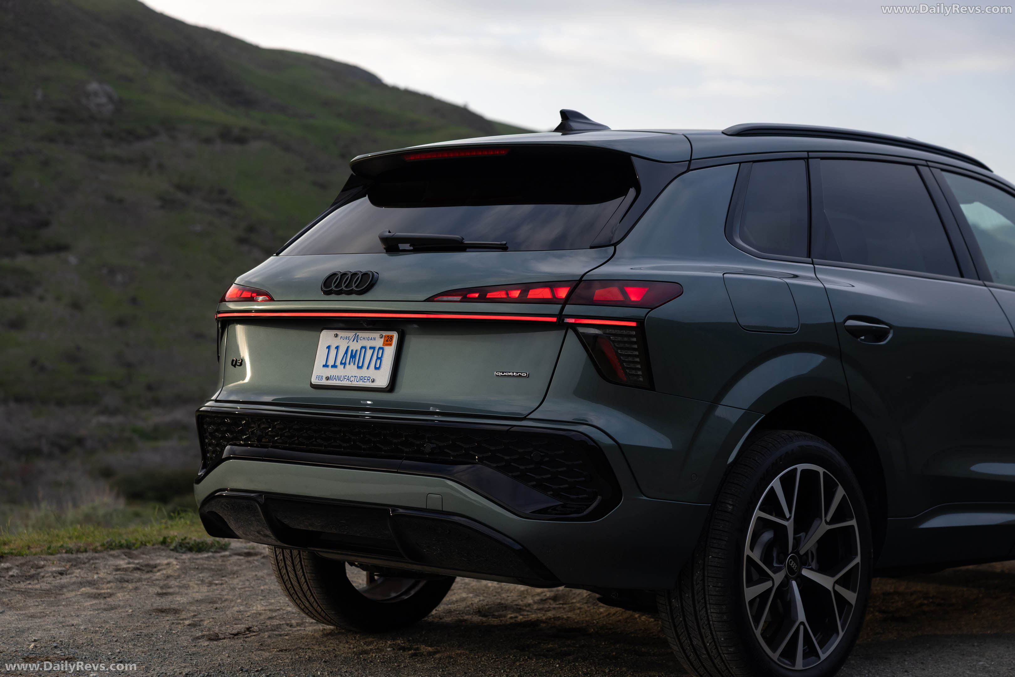 2026 Audi Q3 S-Line F3 Sage Green Exterior
