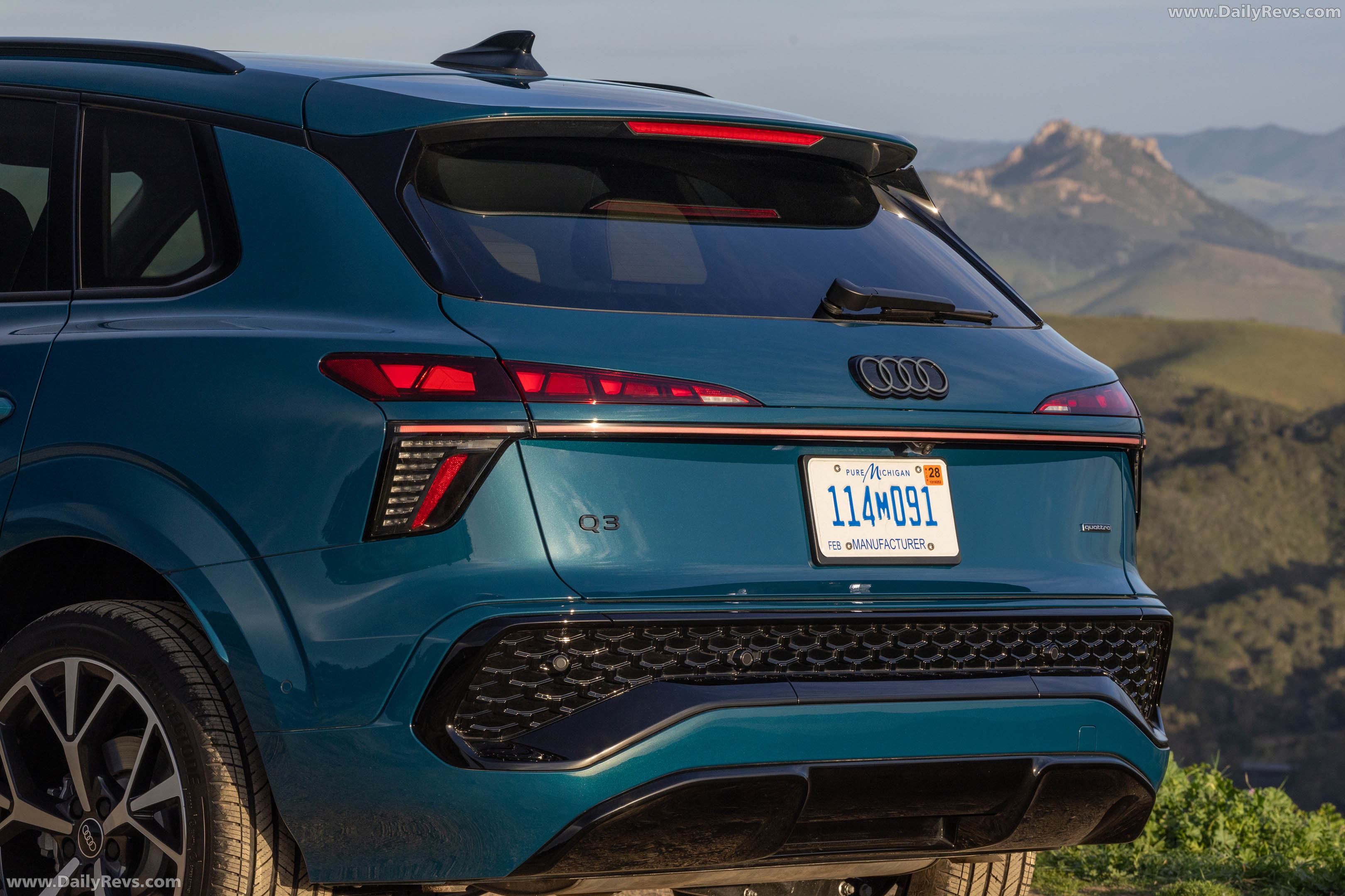 2026 Audi Q3 S-Line F3 Malpelo Blue Exterior