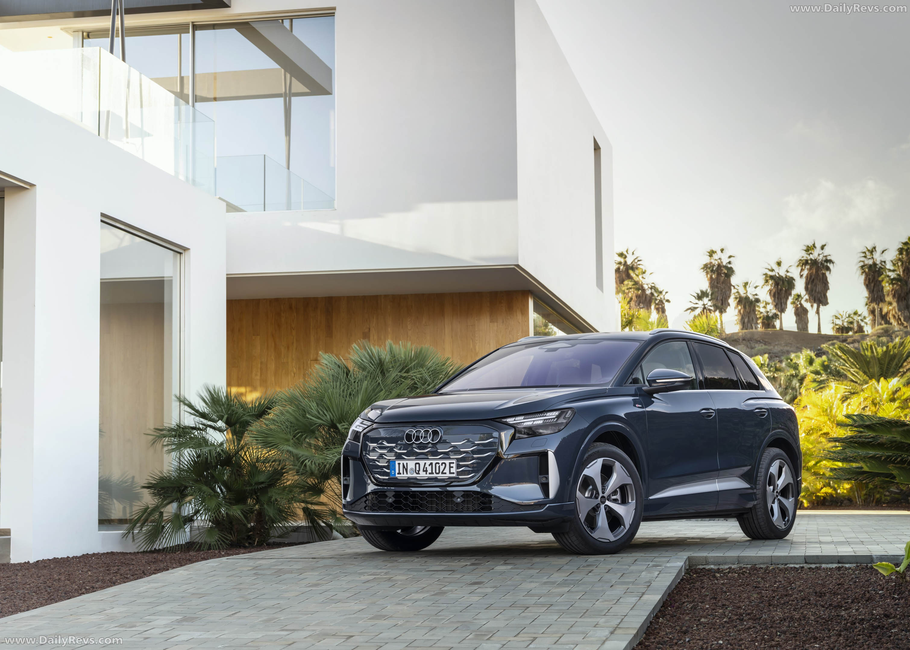 2027 Audi Q4 e tron F4 Front View