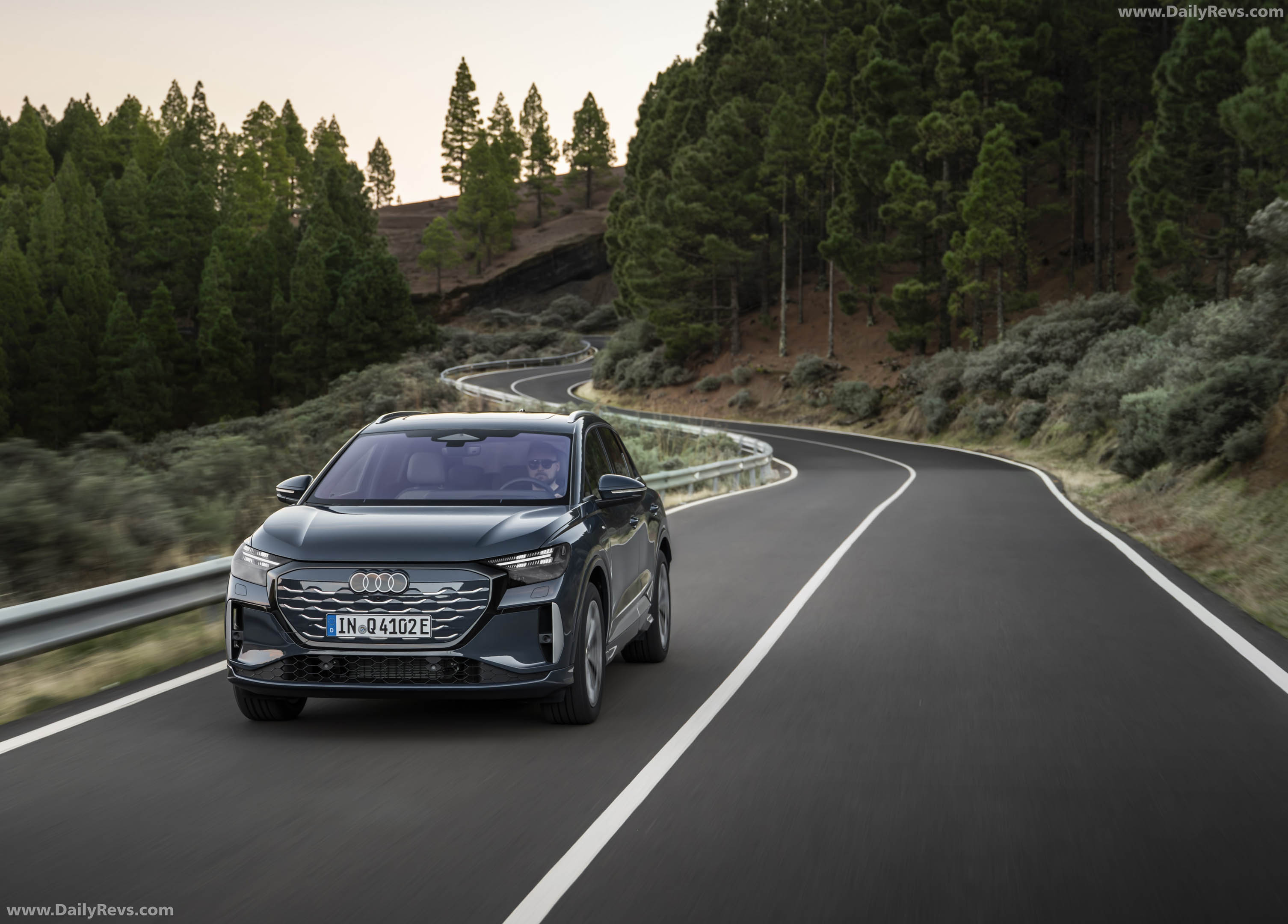 2027 Audi Q4 e tron F4 Front View