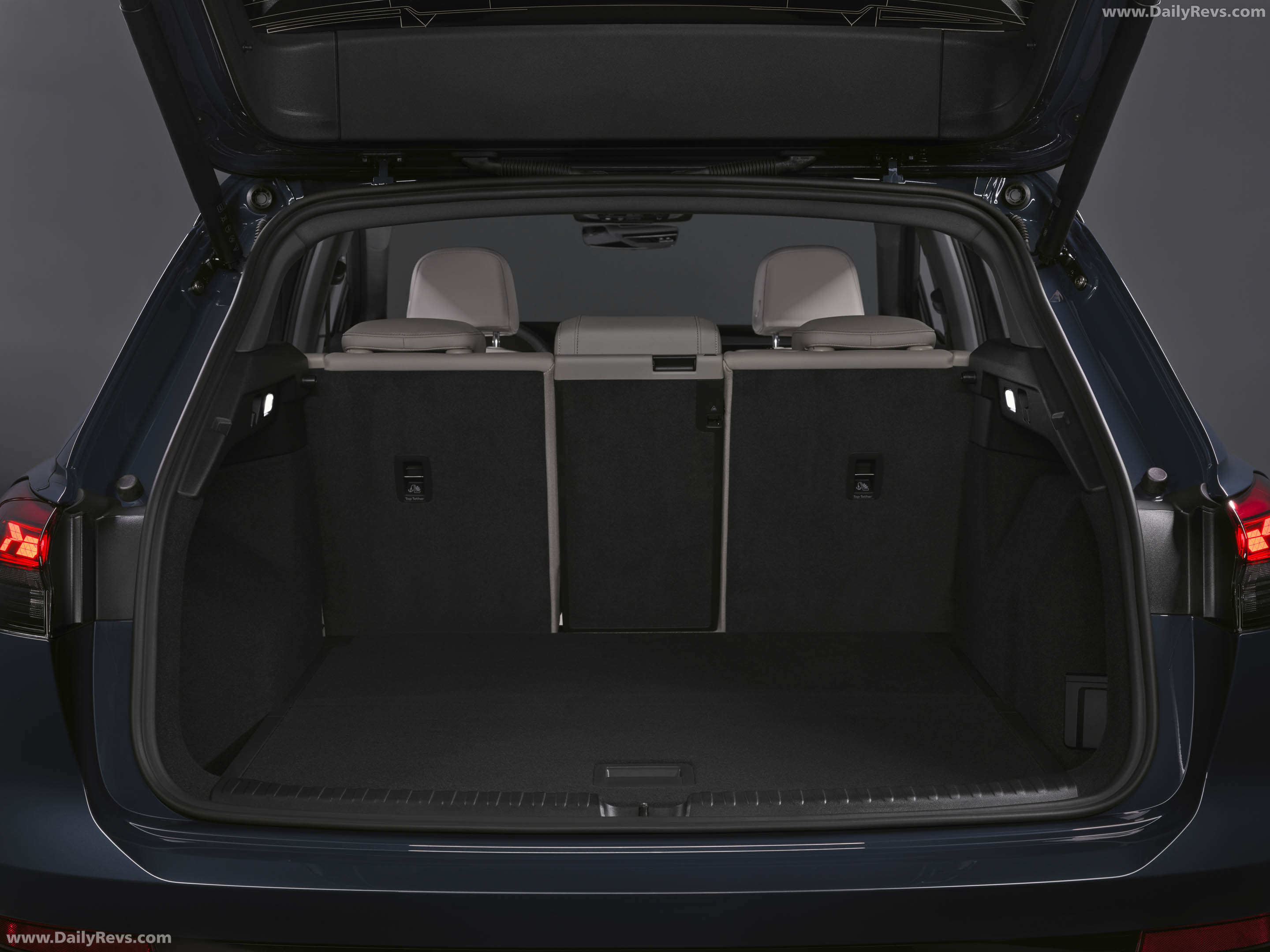2027 Audi Q4 e tron F4 Interior