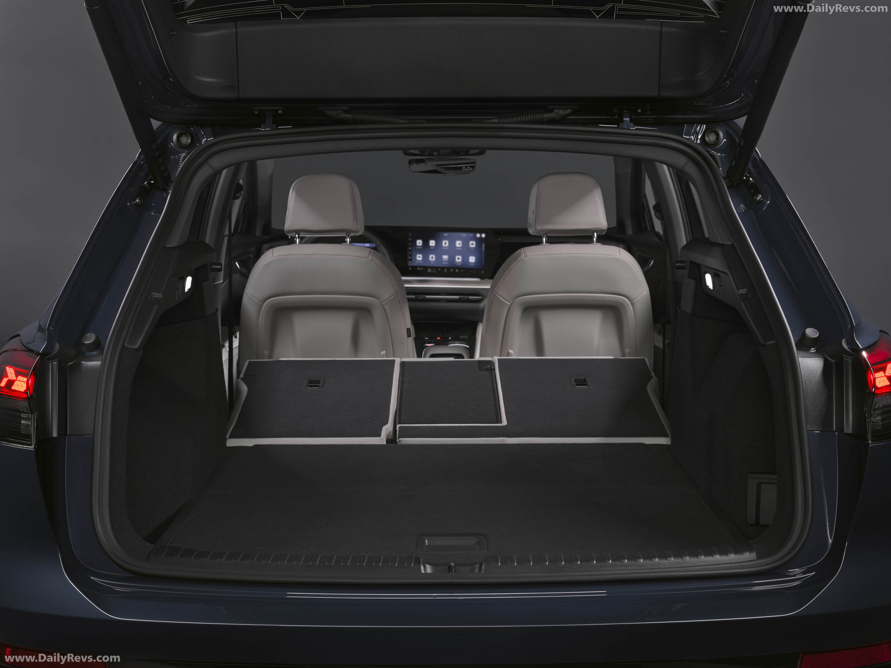 2027 Audi Q4 e tron F4 Interior