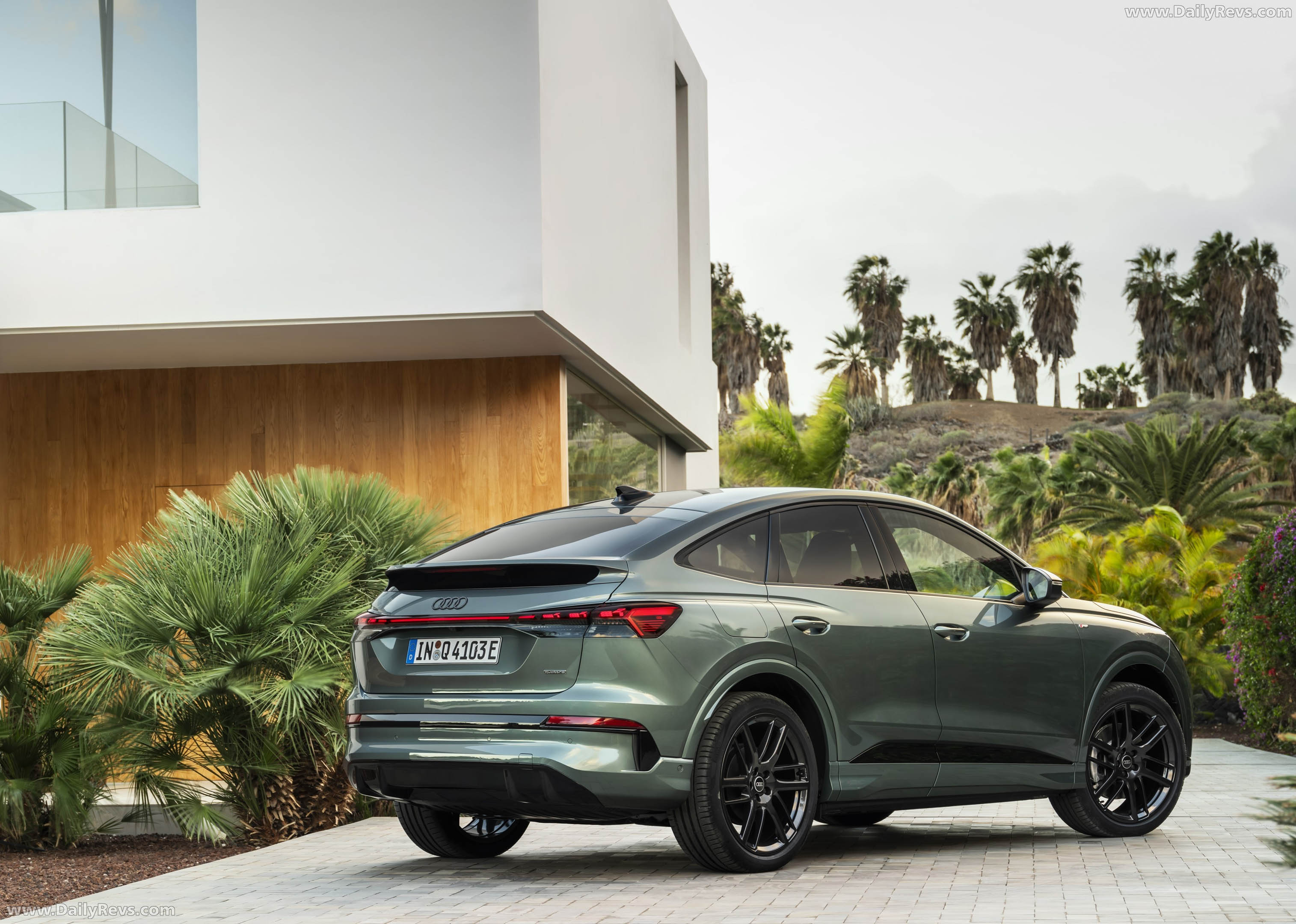 2027 Audi Q4 e-tron Sportback F4 Rear View