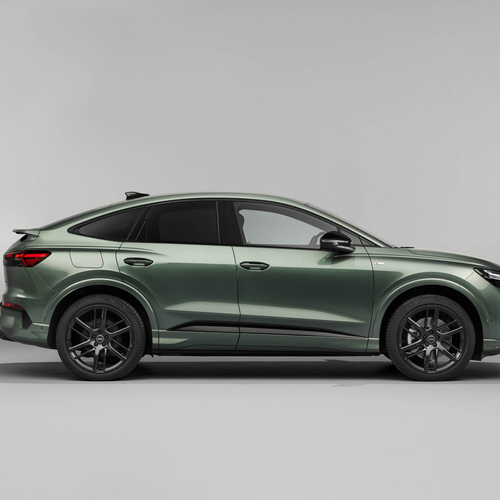 2027 Audi Q4 e-tron Sportback F4 Side View