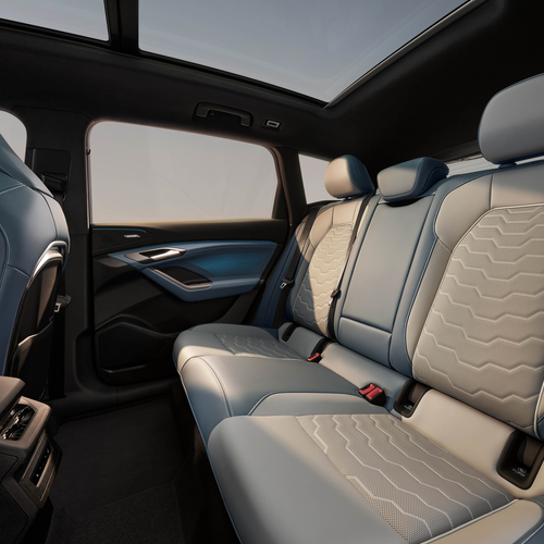 2025 Audi Q6L Sportback e-tron AU516 Interior