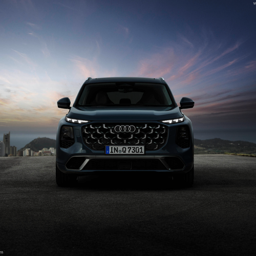 2027 Audi Q7 4M Front View