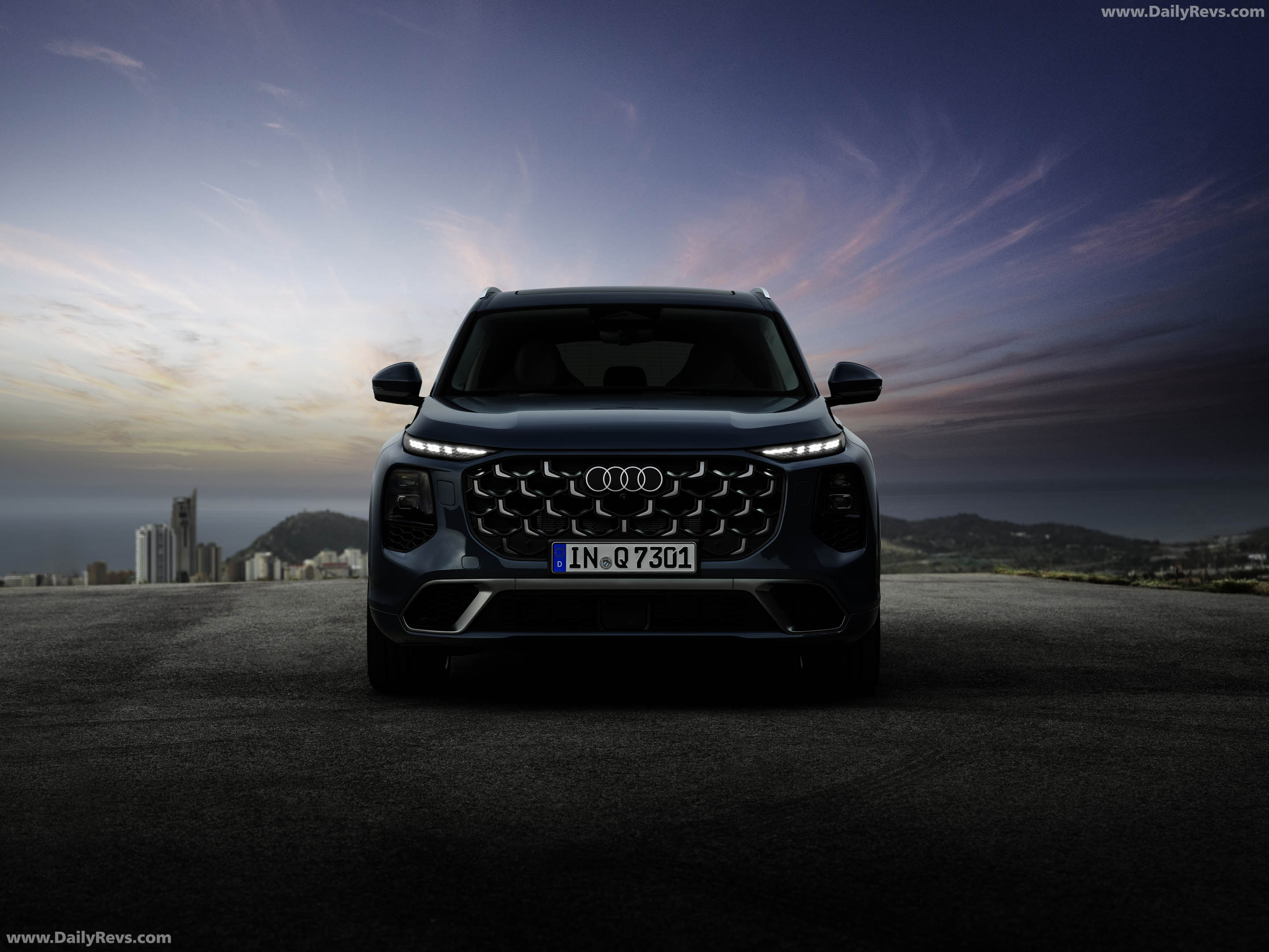2027 Audi Q7 4M Front View