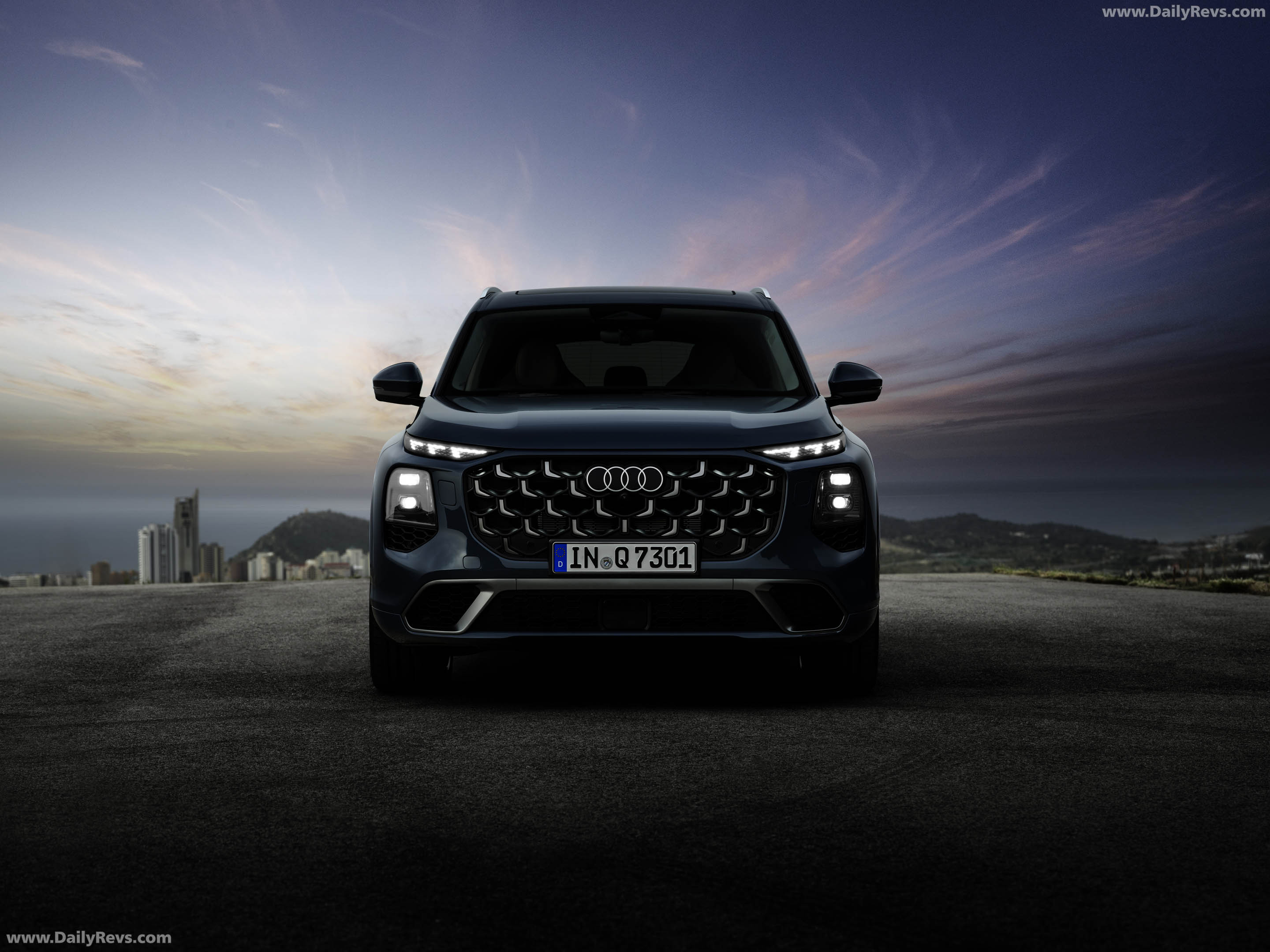 2027 Audi Q7 4M Front View