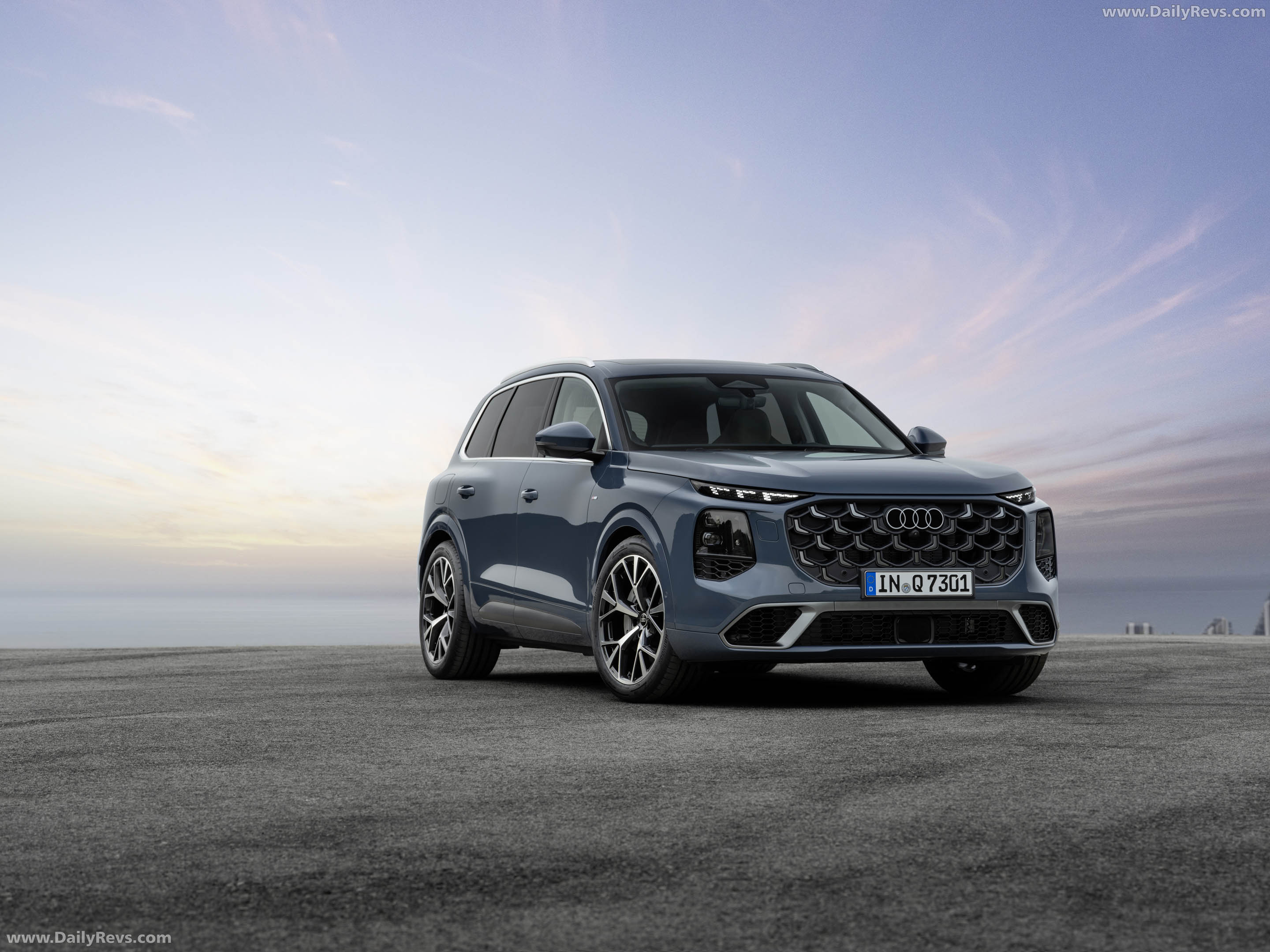 2027 Audi Q7 4M Front View