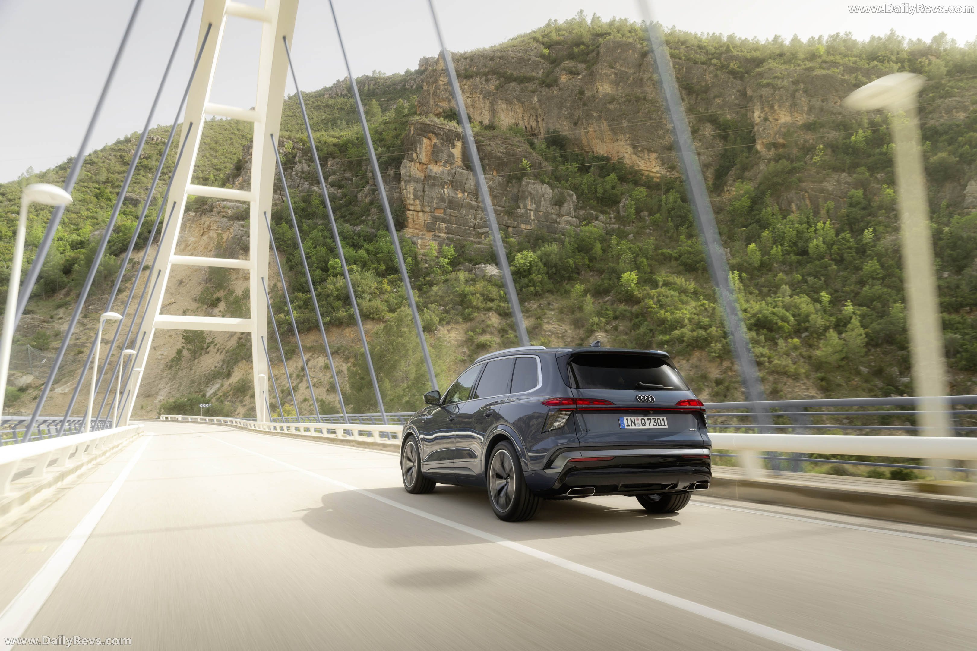 2027 Audi Q7 4M Rear View
