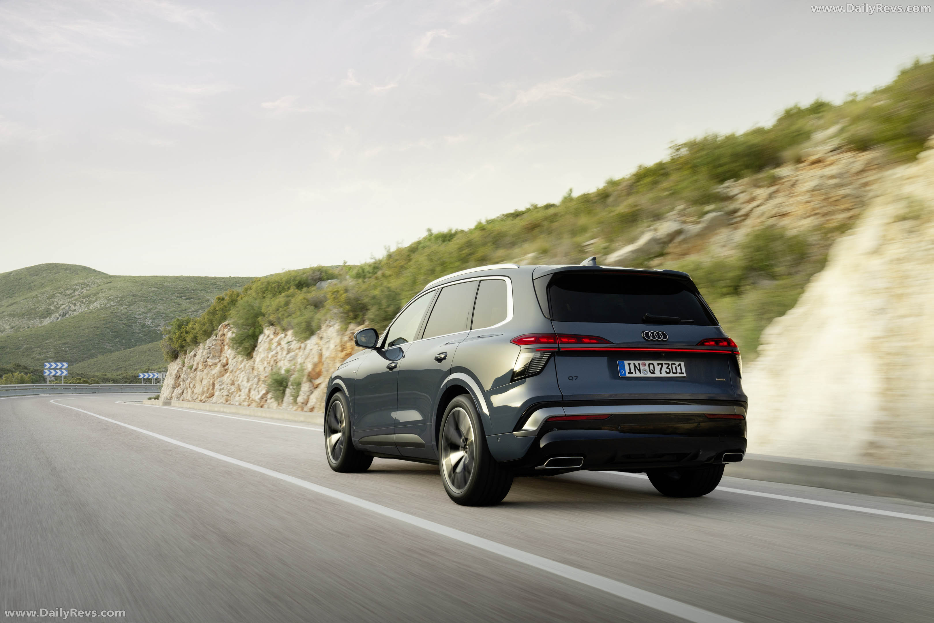 2027 Audi Q7 4M Rear View