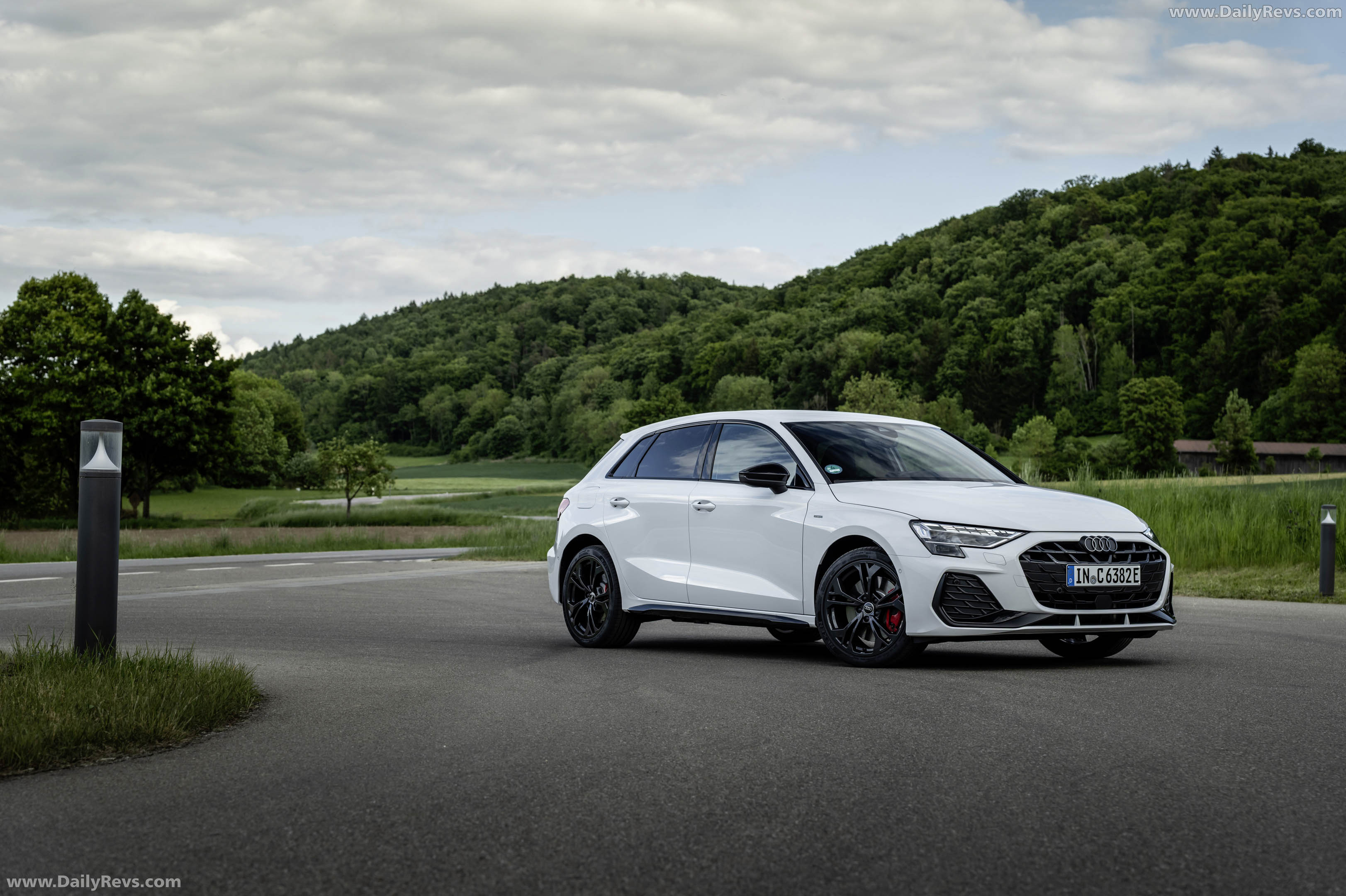 2027 Audi A3 Sportback e-hybrid 8Y Front View