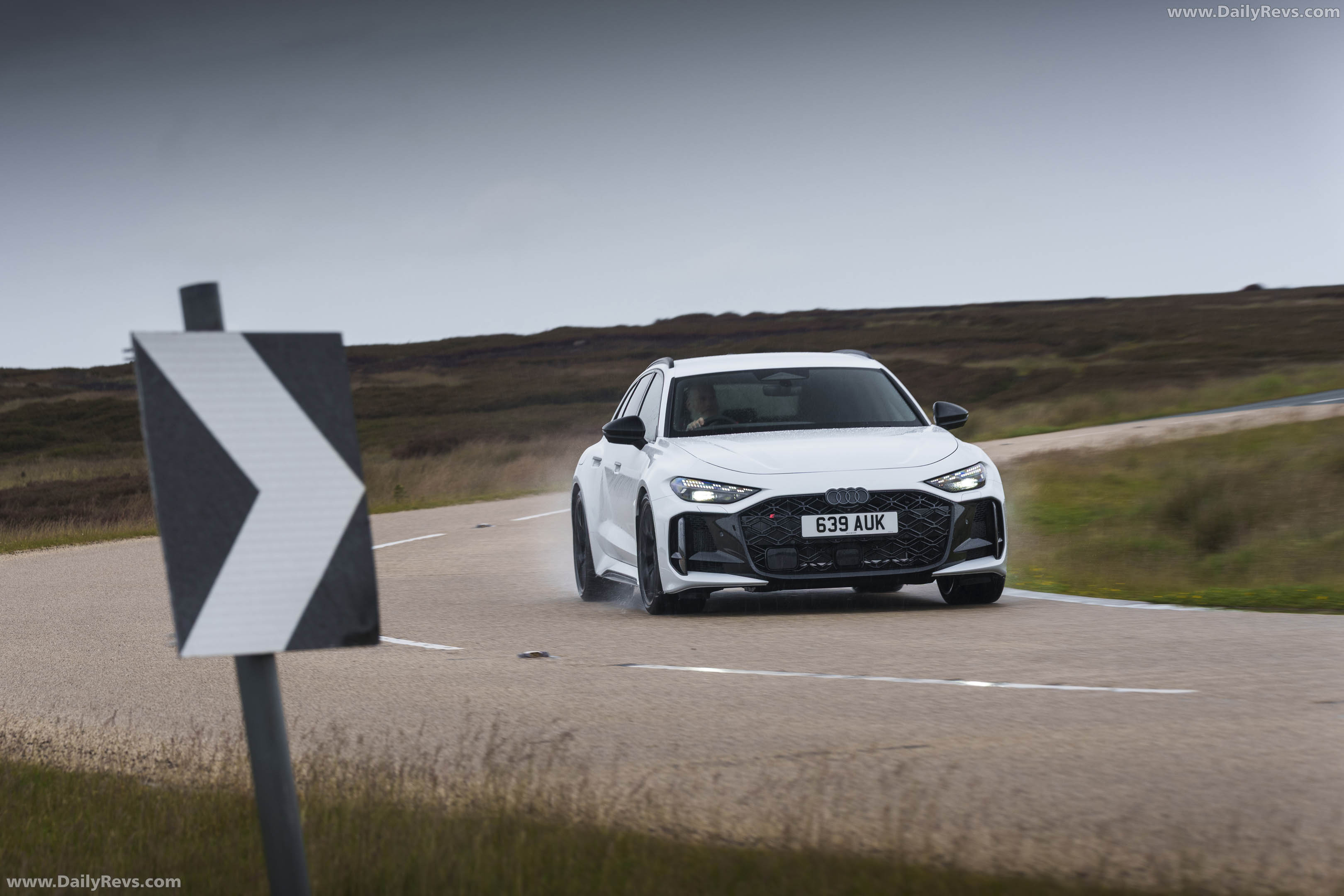 2027 Audi RS 5 Avant B10 UK Version Front View