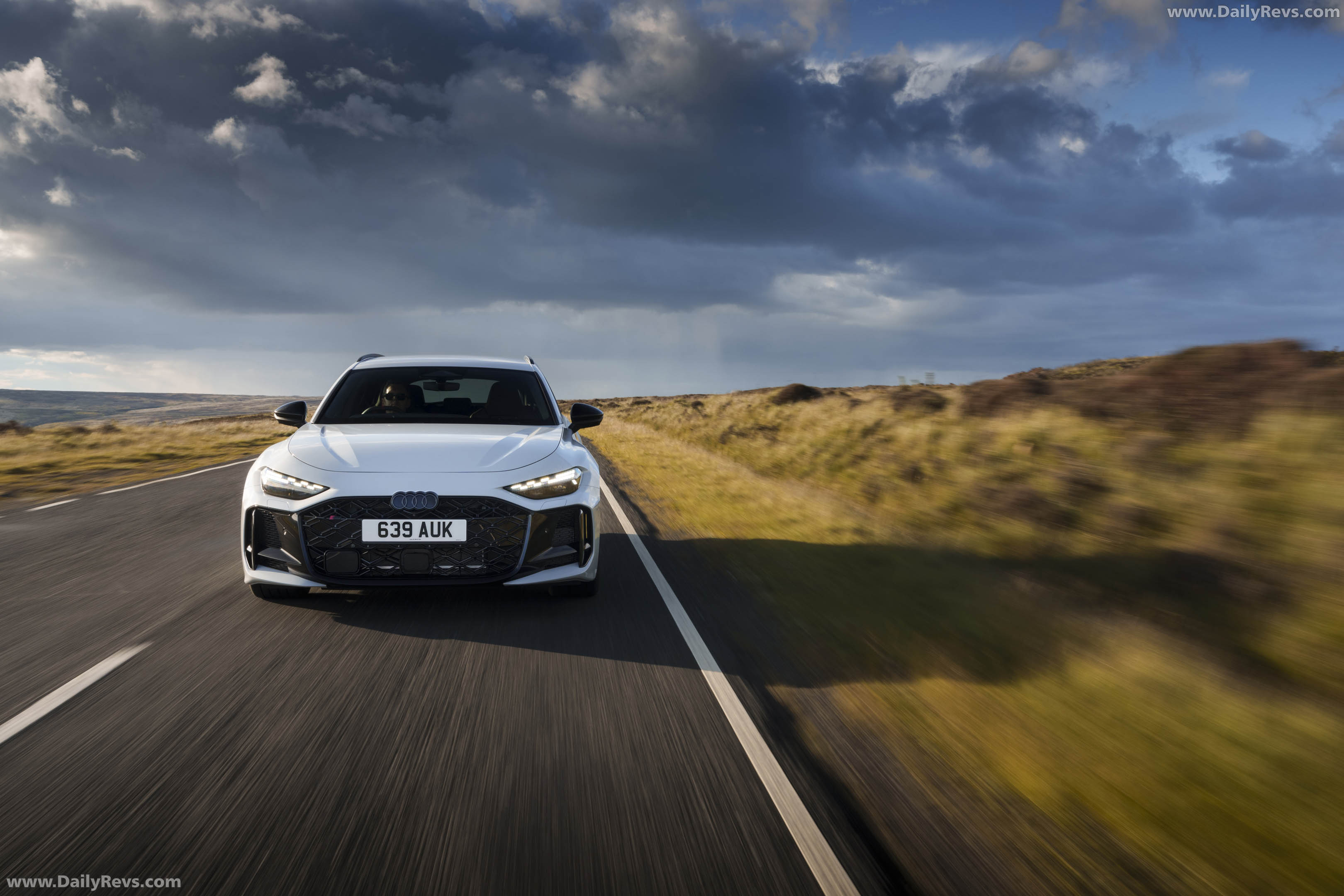2027 Audi RS 5 Avant B10 UK Version Front View